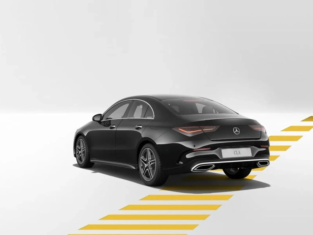 Mercedes-Benz-CLA 200-image-4