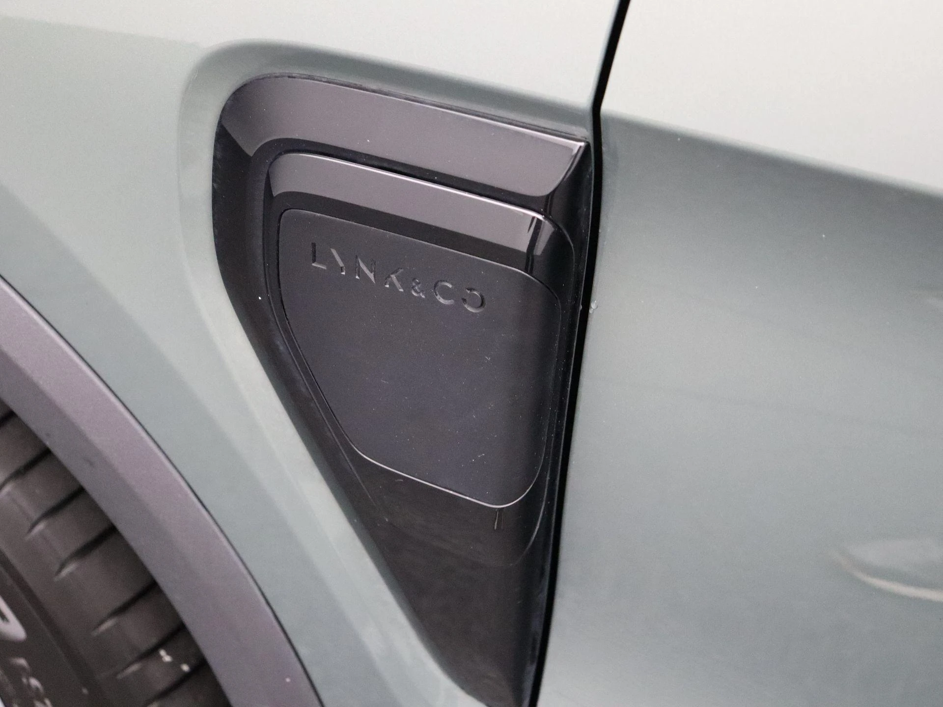 Lynk & Co-01-image-7