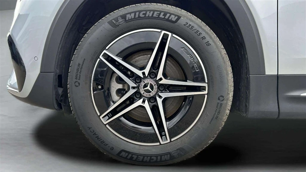 Mercedes-Benz-EQB-image-8