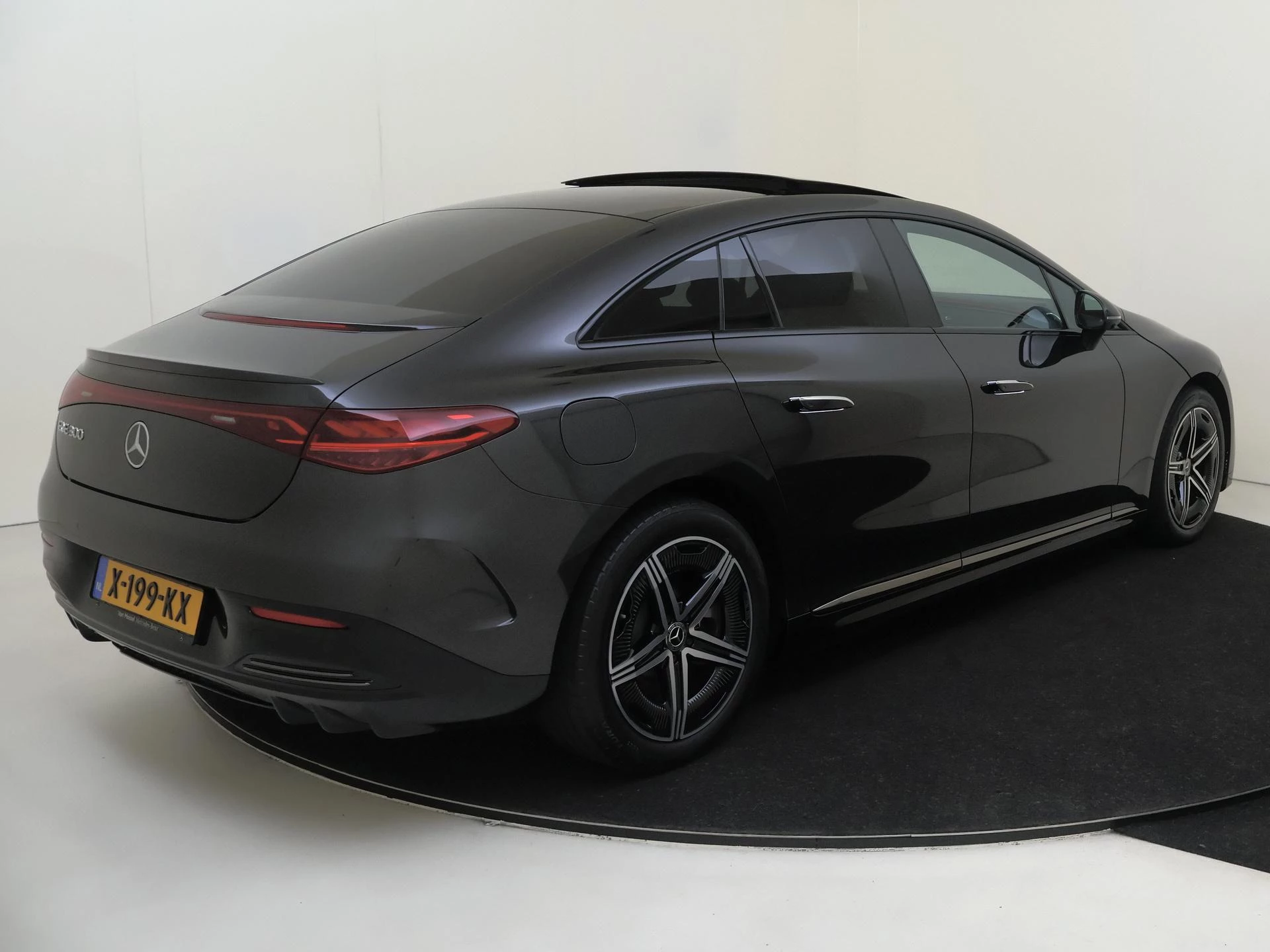Mercedes-Benz EQE 300 AMG Line 89 kWh