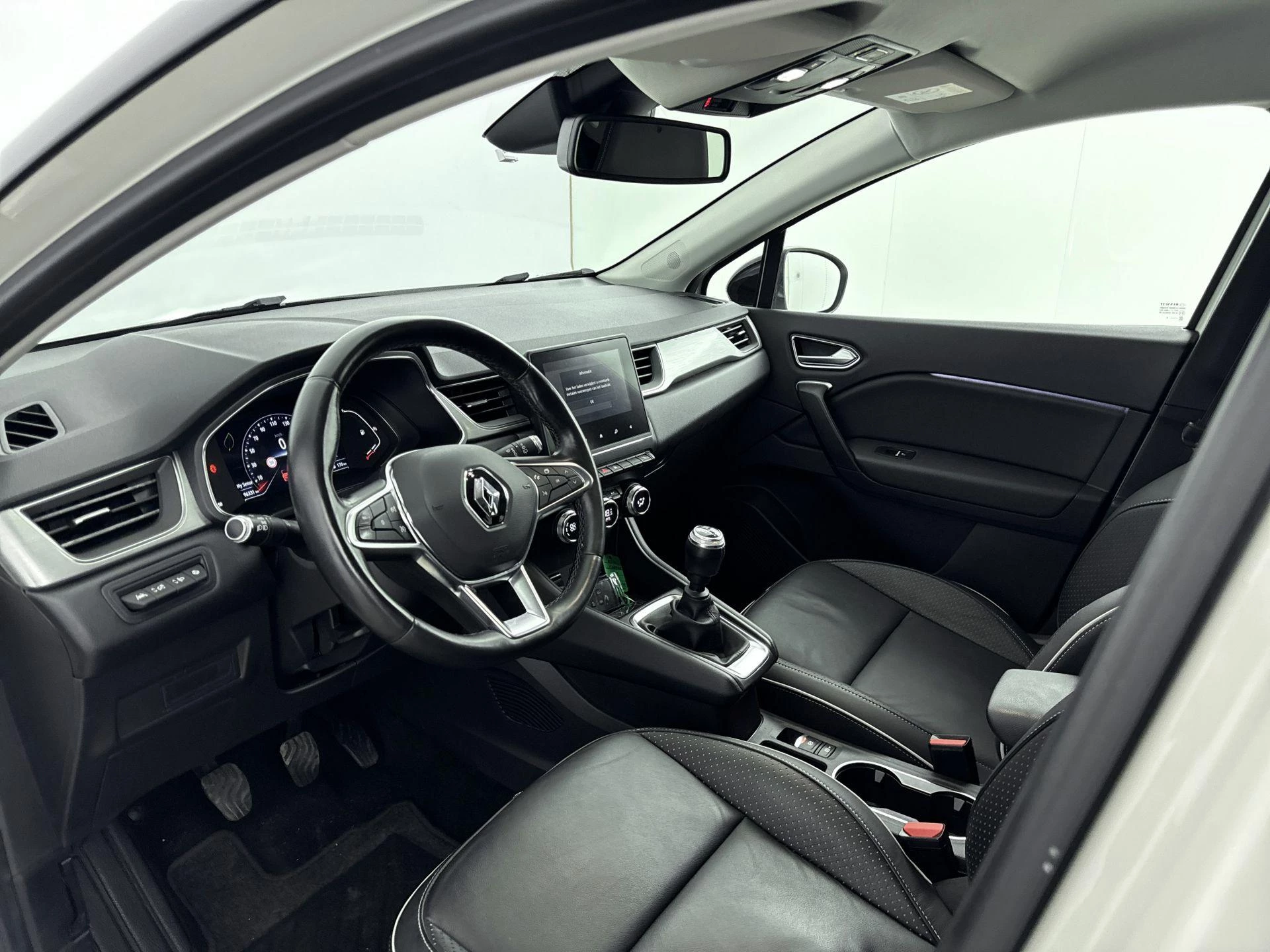 Renault-Captur-image-18