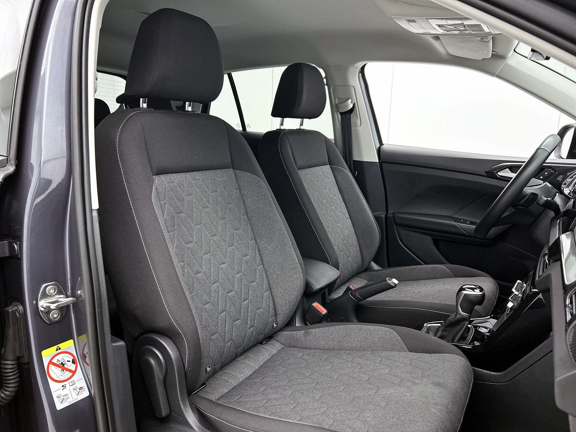 Volkswagen-T-Cross-image-33