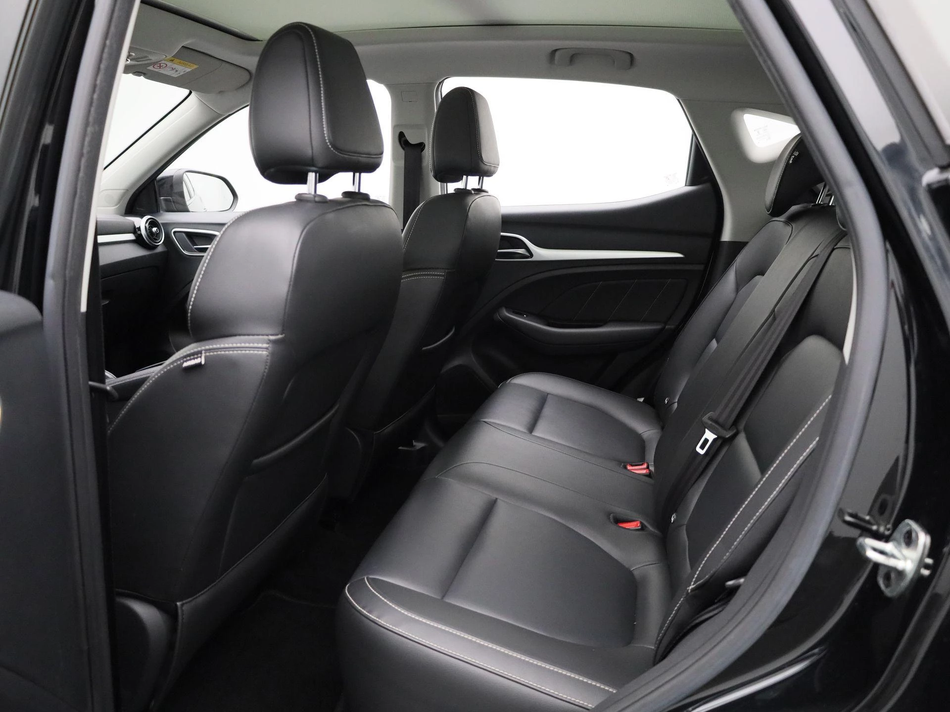 MG-ZS EV-image-9