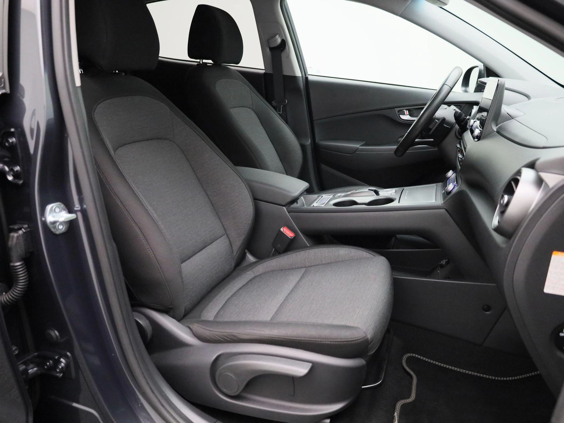 Hyundai-Kona-image-36