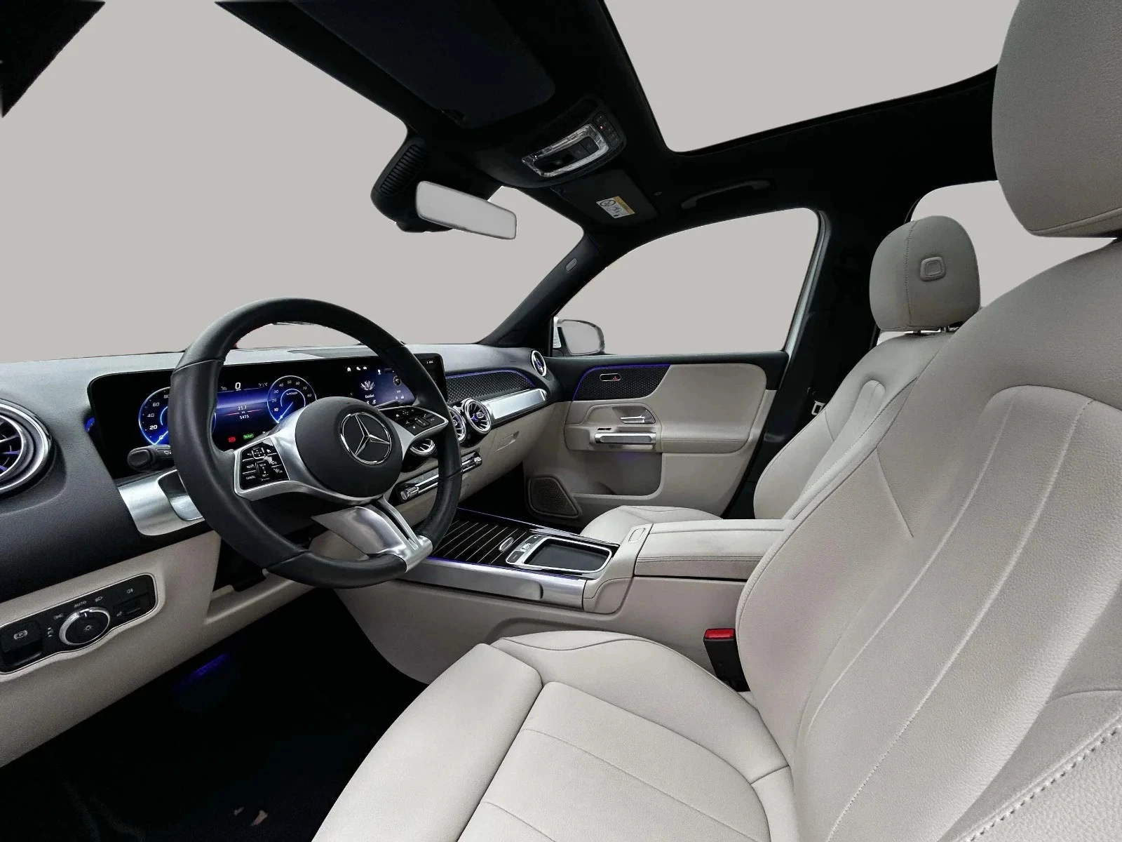 Mercedes-Benz-EQB-image-9