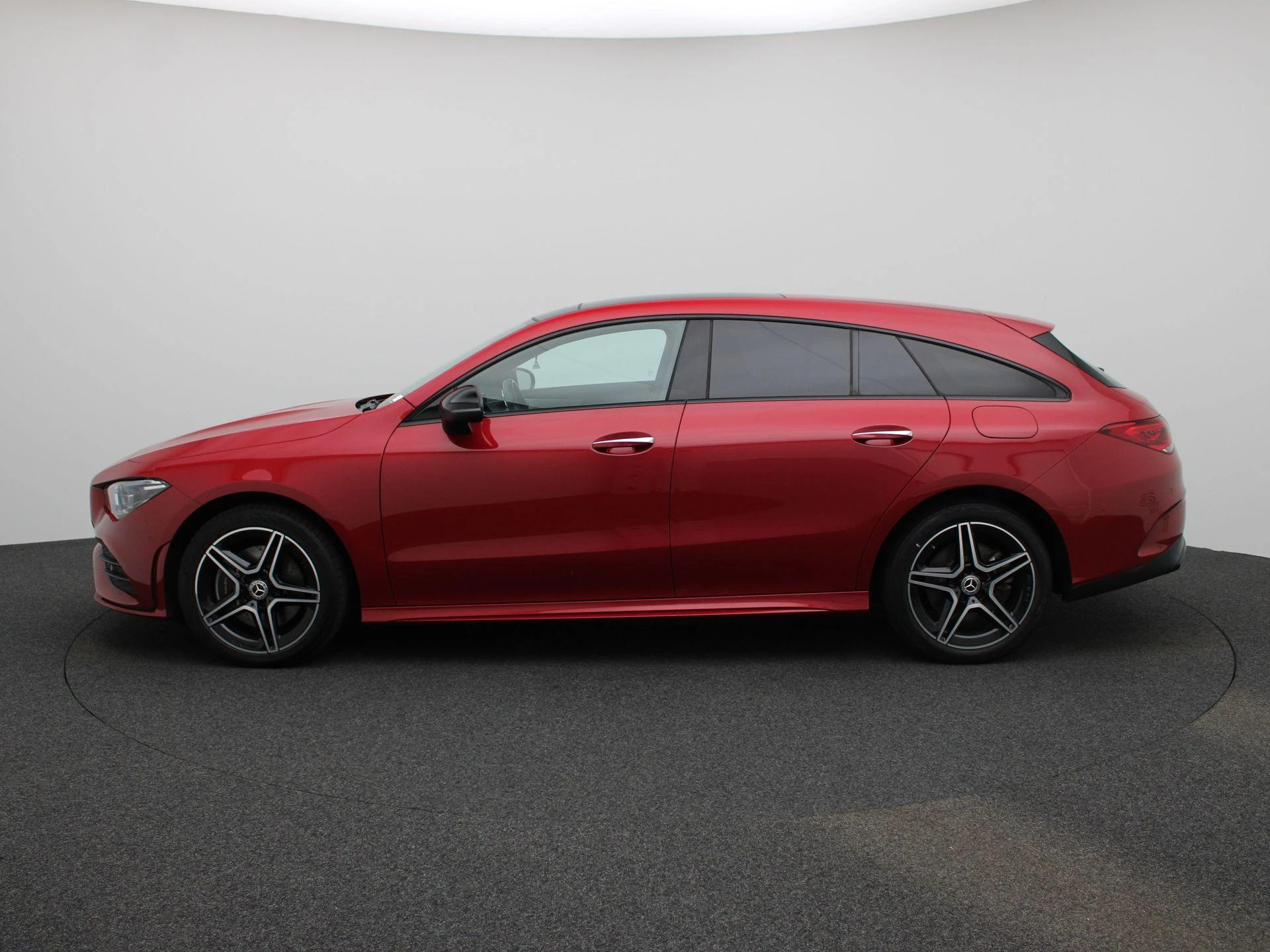 Mercedes-Benz-CLA-image-5