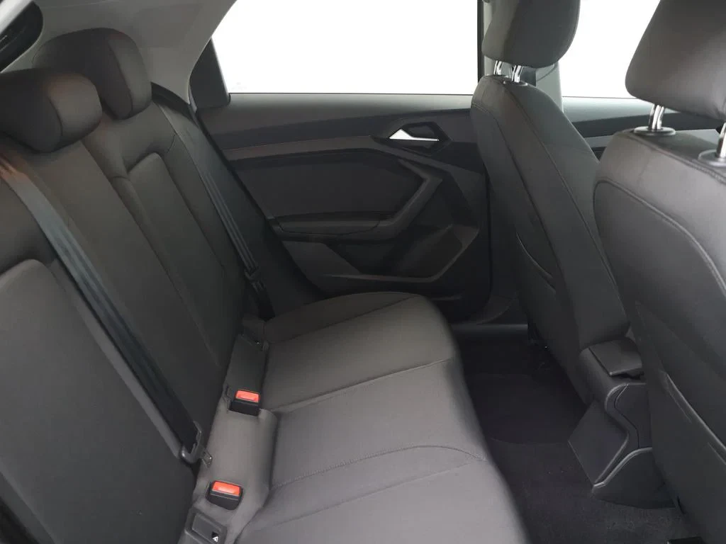 Audi-A1 Sportback-image-11