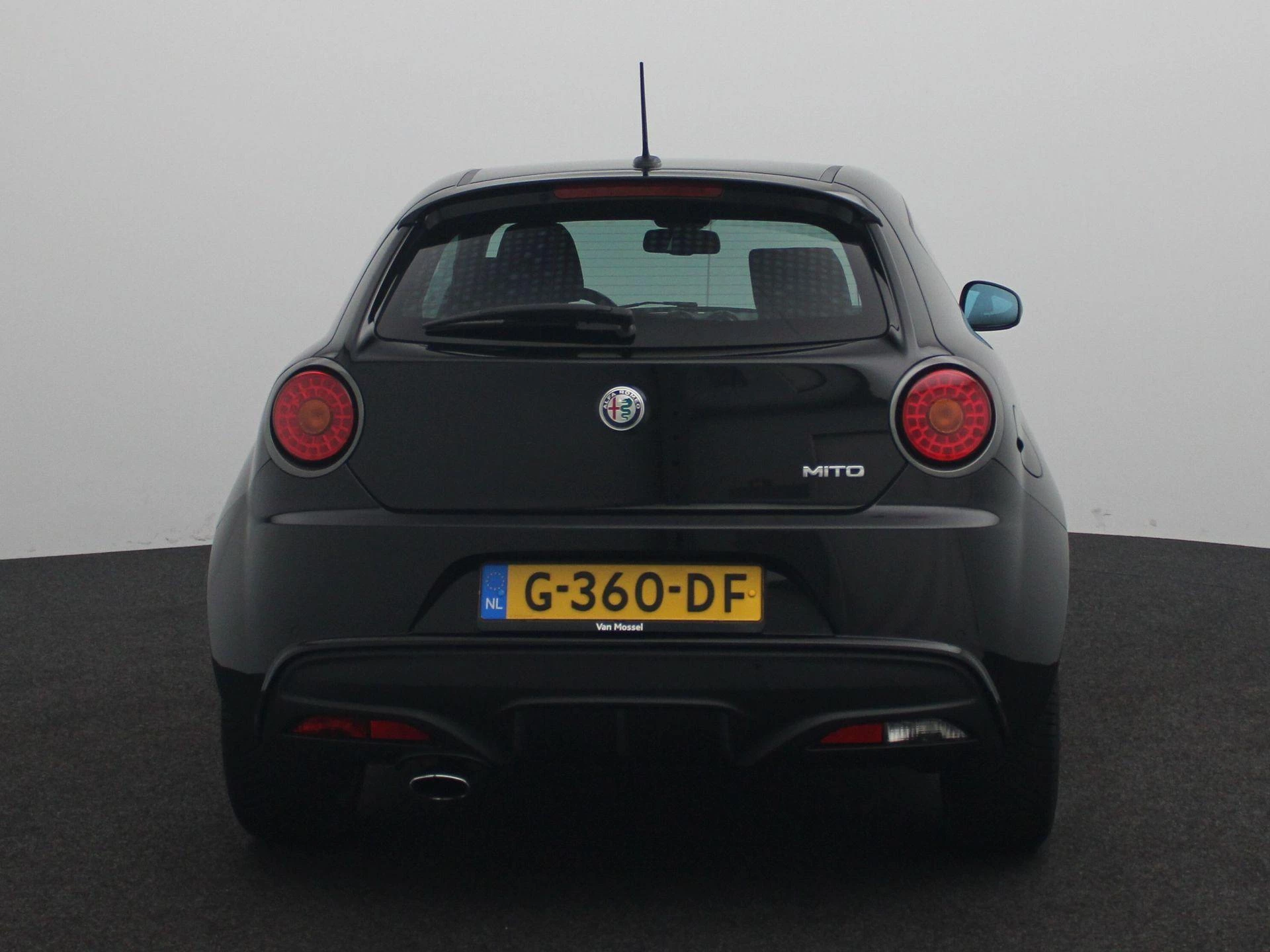 Alfa Romeo-MiTo-image-5