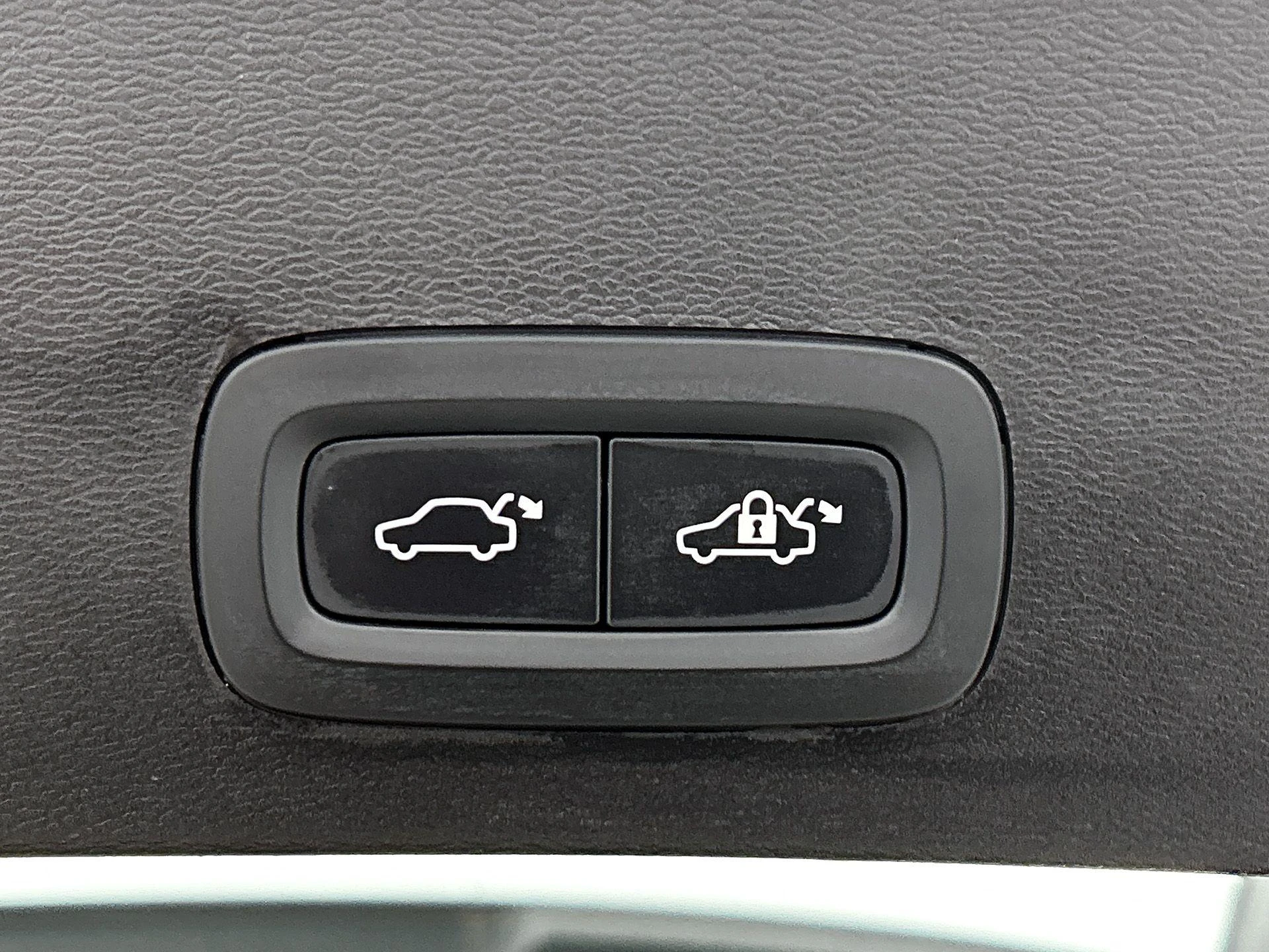Volvo-XC40-image-22