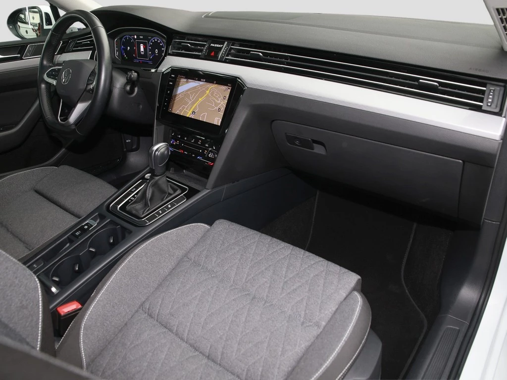 Volkswagen Passat Variant 2.0 TDI DSG Business "1,99%" AHK, RFK, Navi., ACC, App-Con., 17"Alu.,