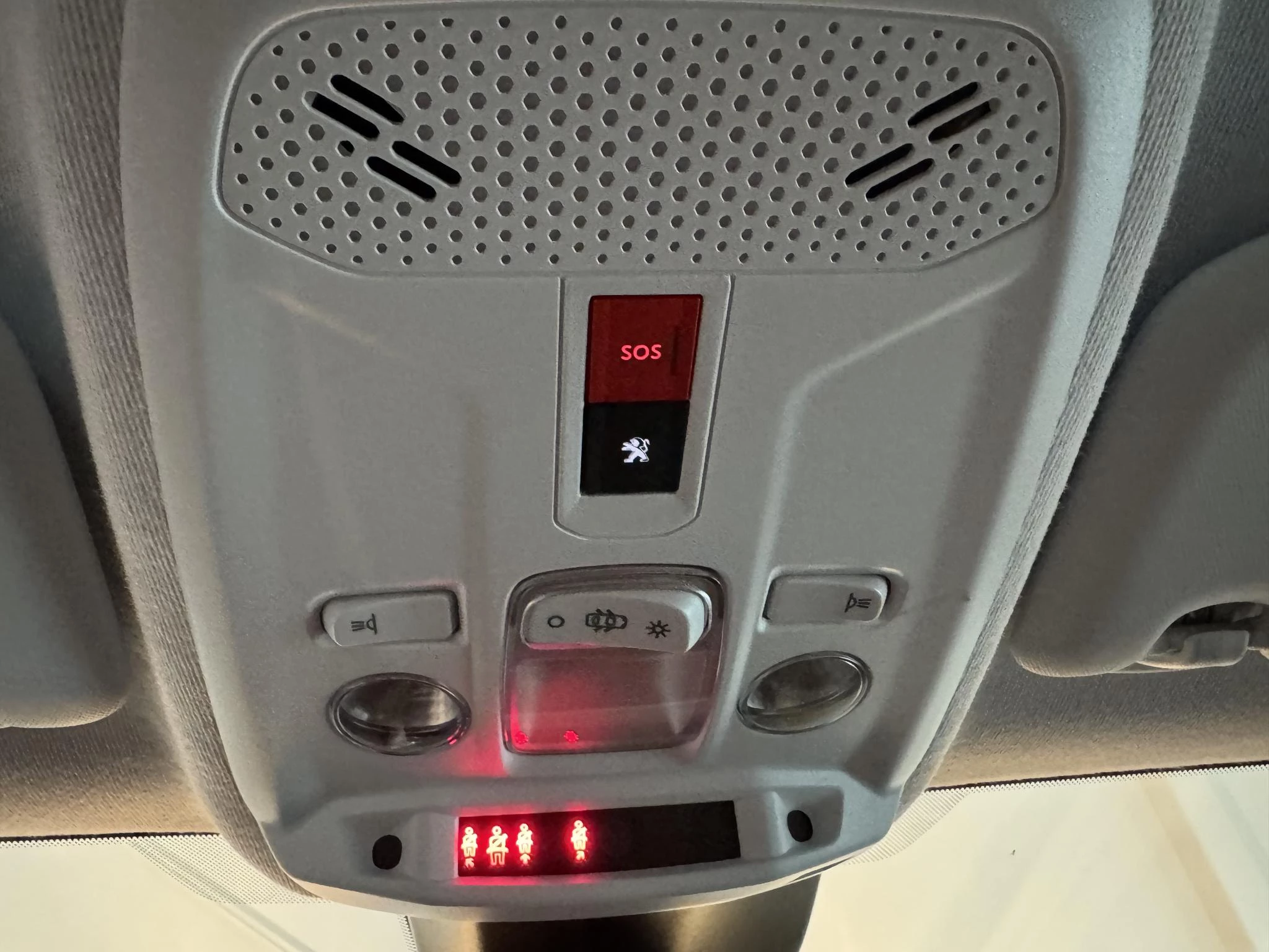 Peugeot-208-image-22