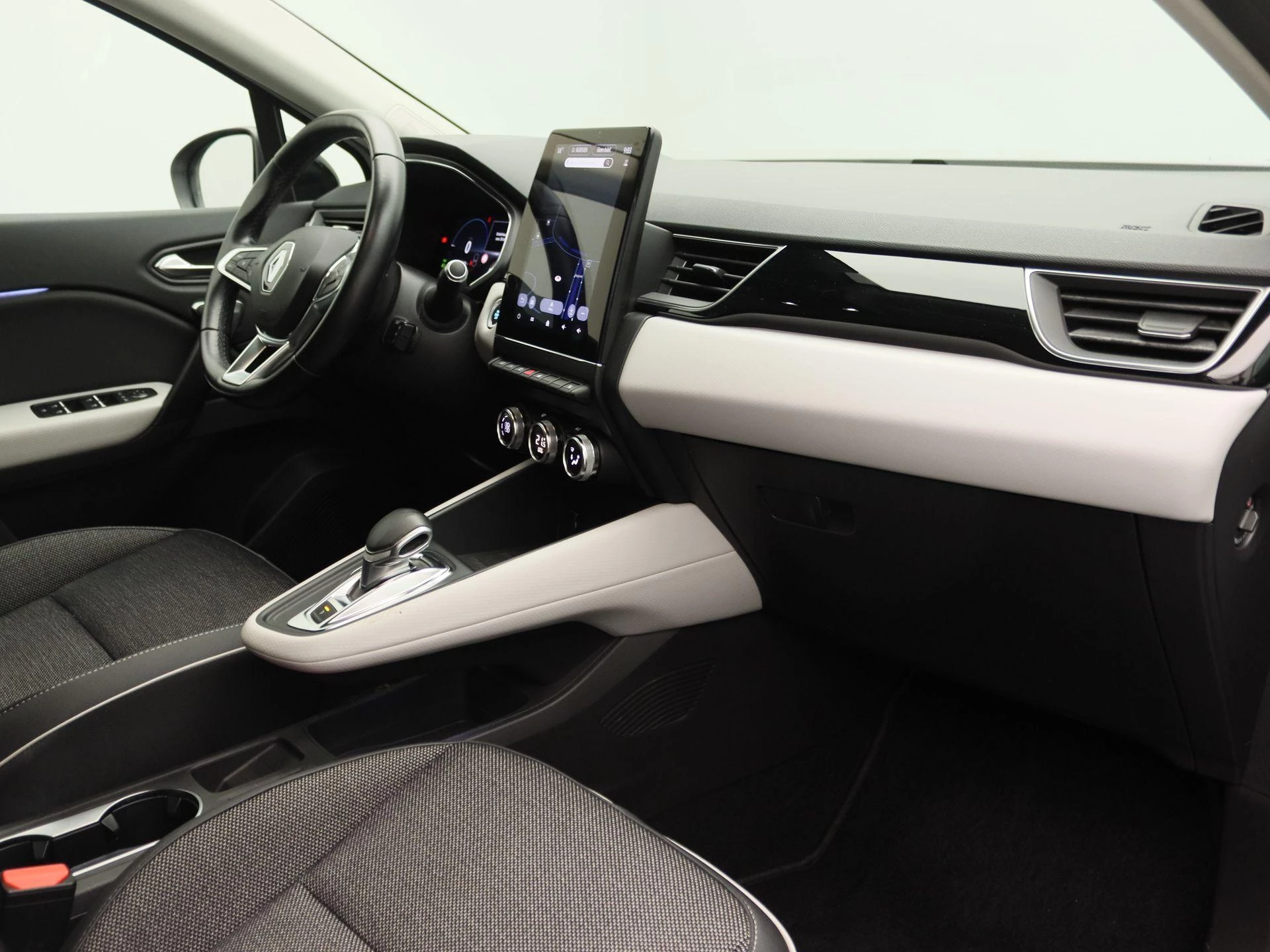 Renault-Captur-image-26