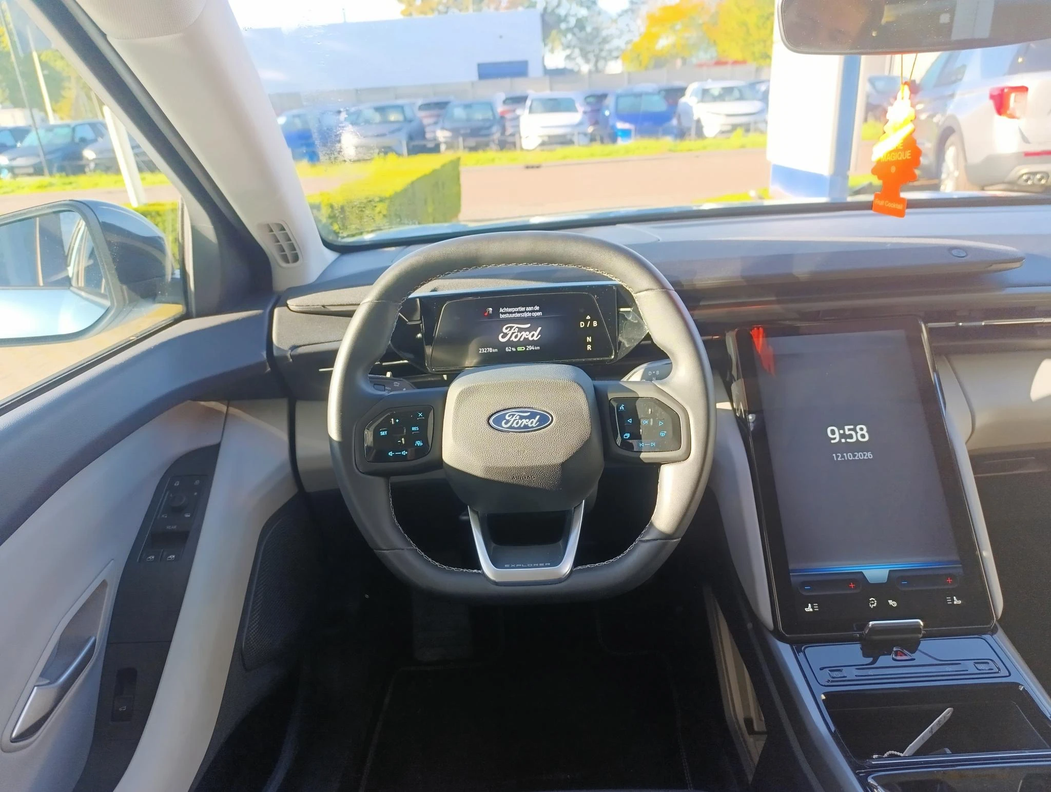 Ford-Explorer-image-16