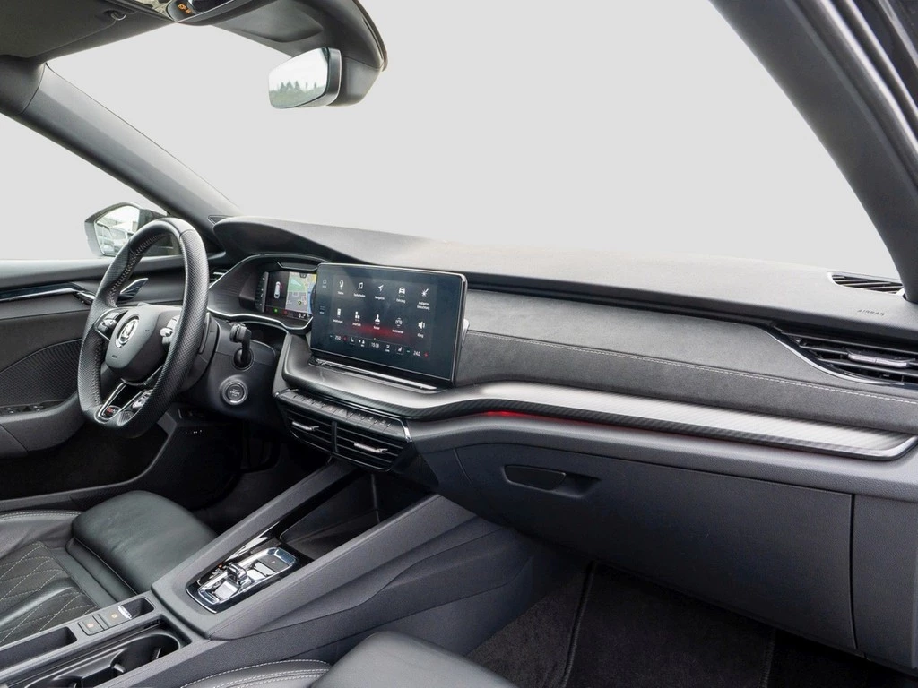 Škoda Octavia Combi RS 2.0 TDI DSG Matrix, Navi