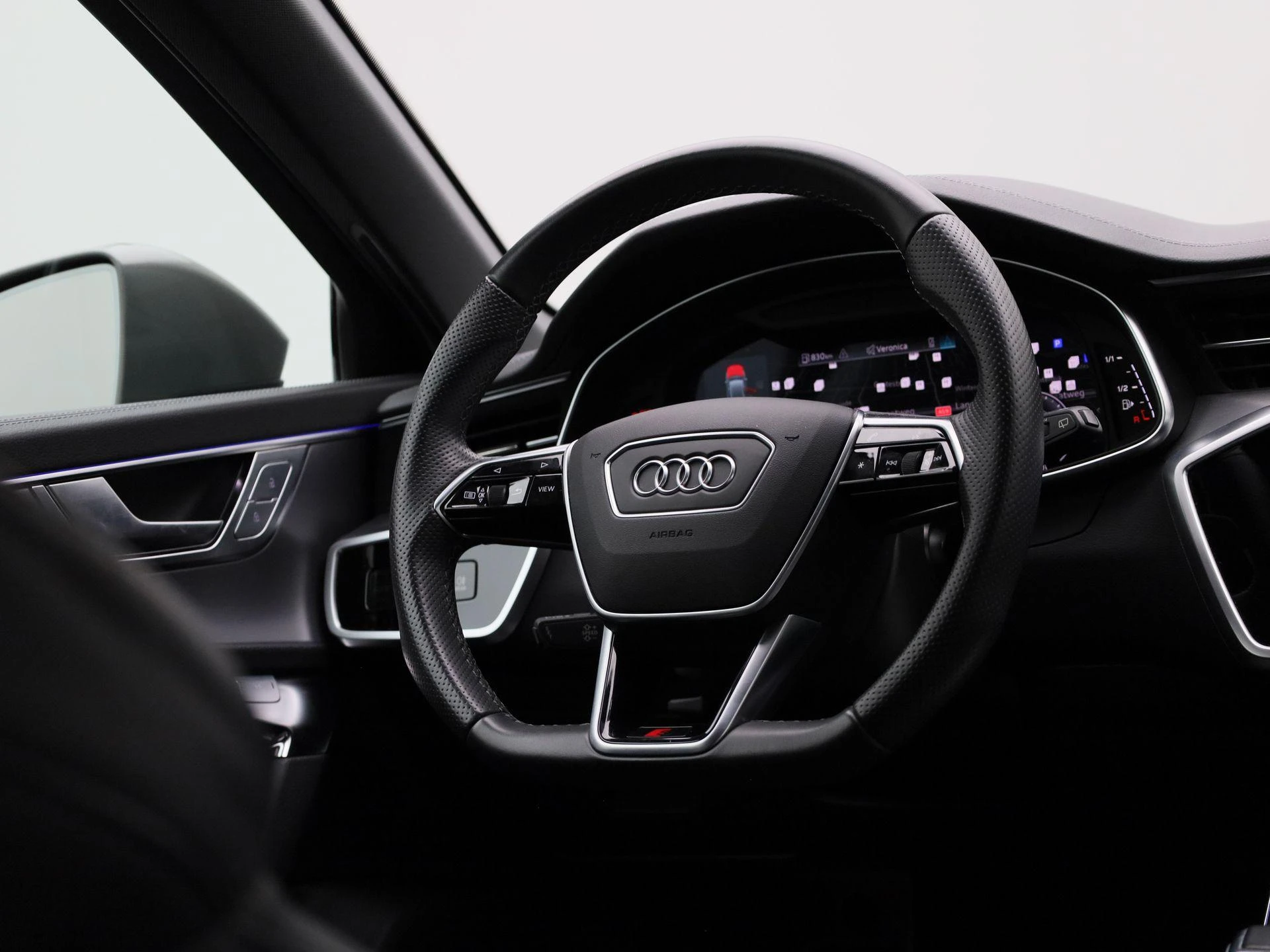 Audi-A6-image-41