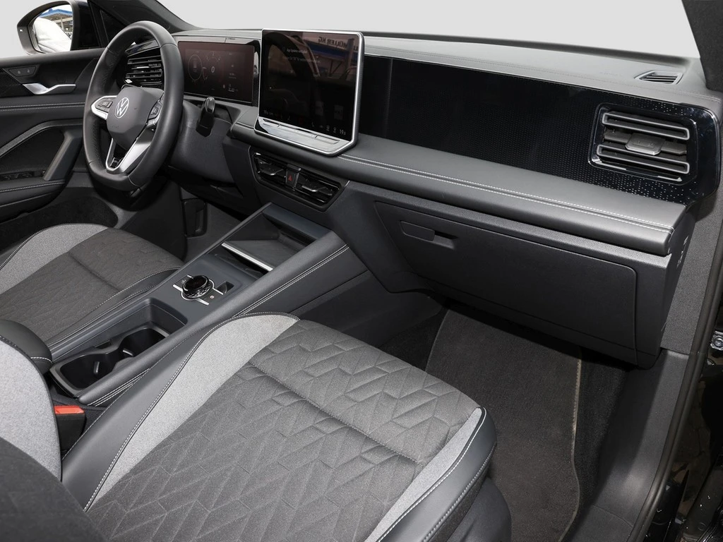 Volkswagen-Tiguan-image-7
