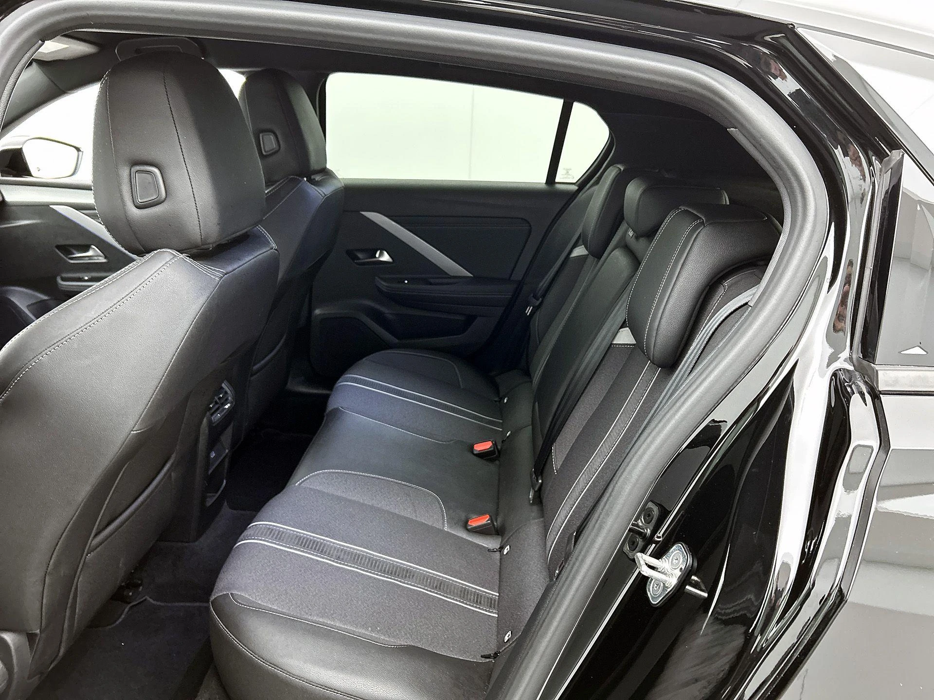 Opel-Astra-image-26