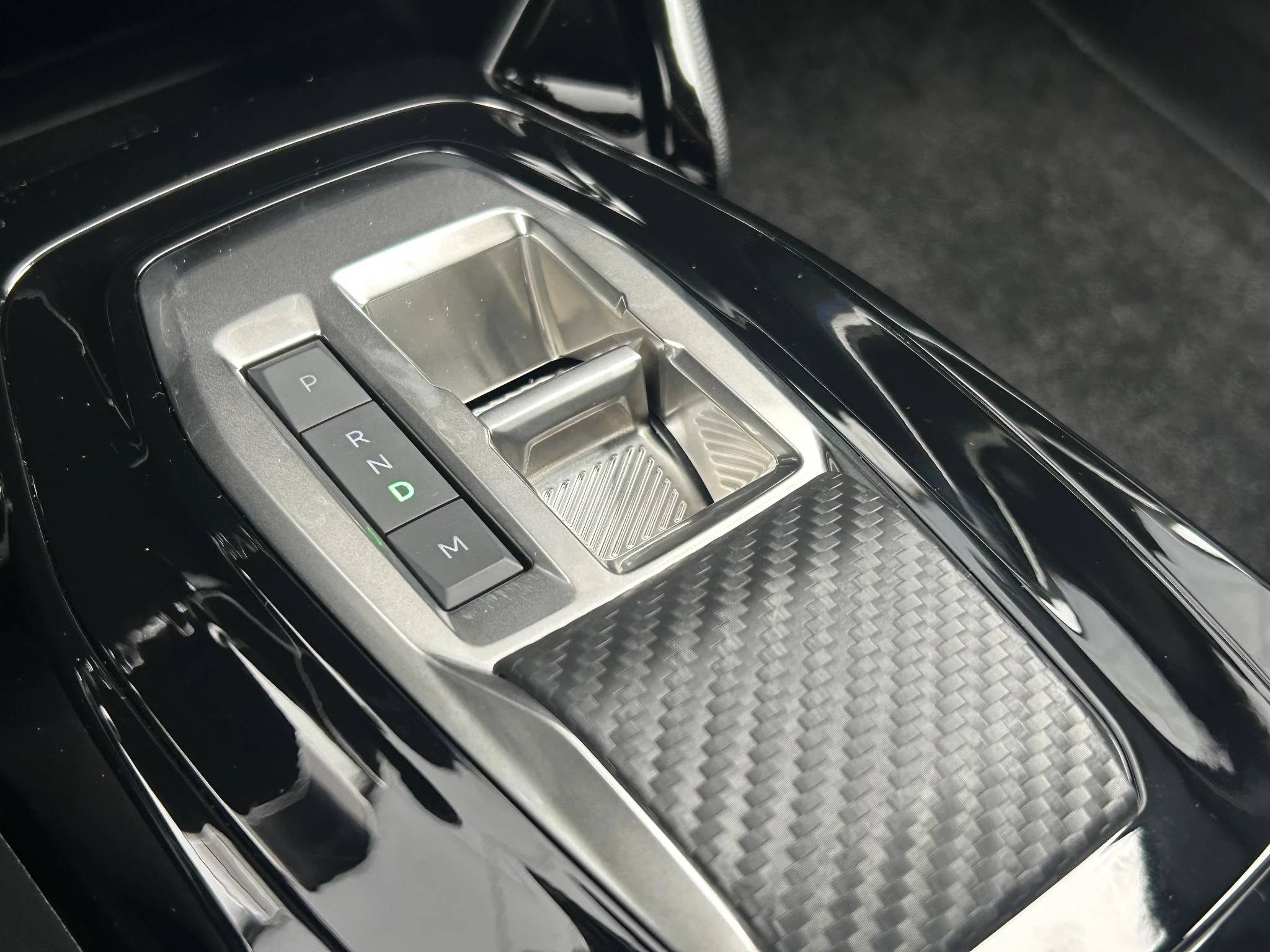 Peugeot-2008-image-19