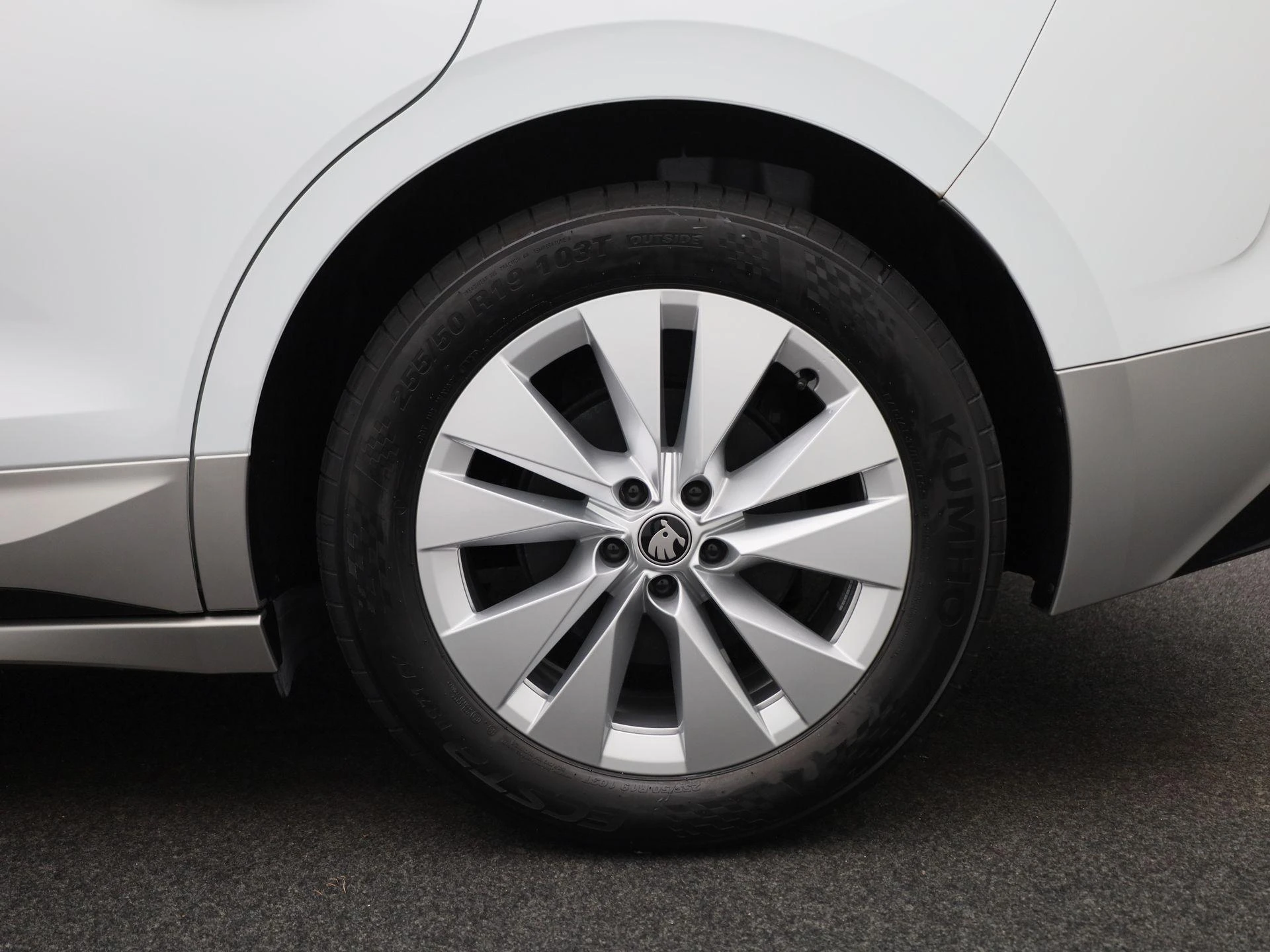Škoda-Enyaq iV-image-12