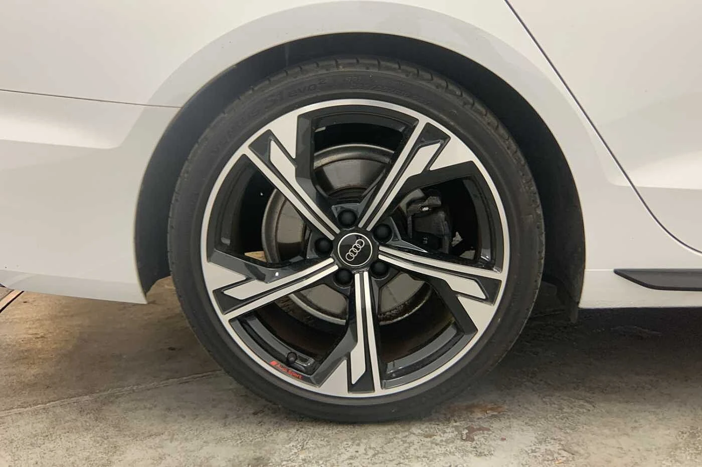 Audi-A4-image-4