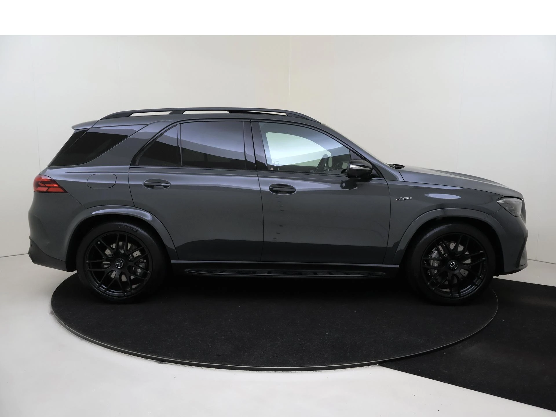 Mercedes-Benz-GLE-image-9