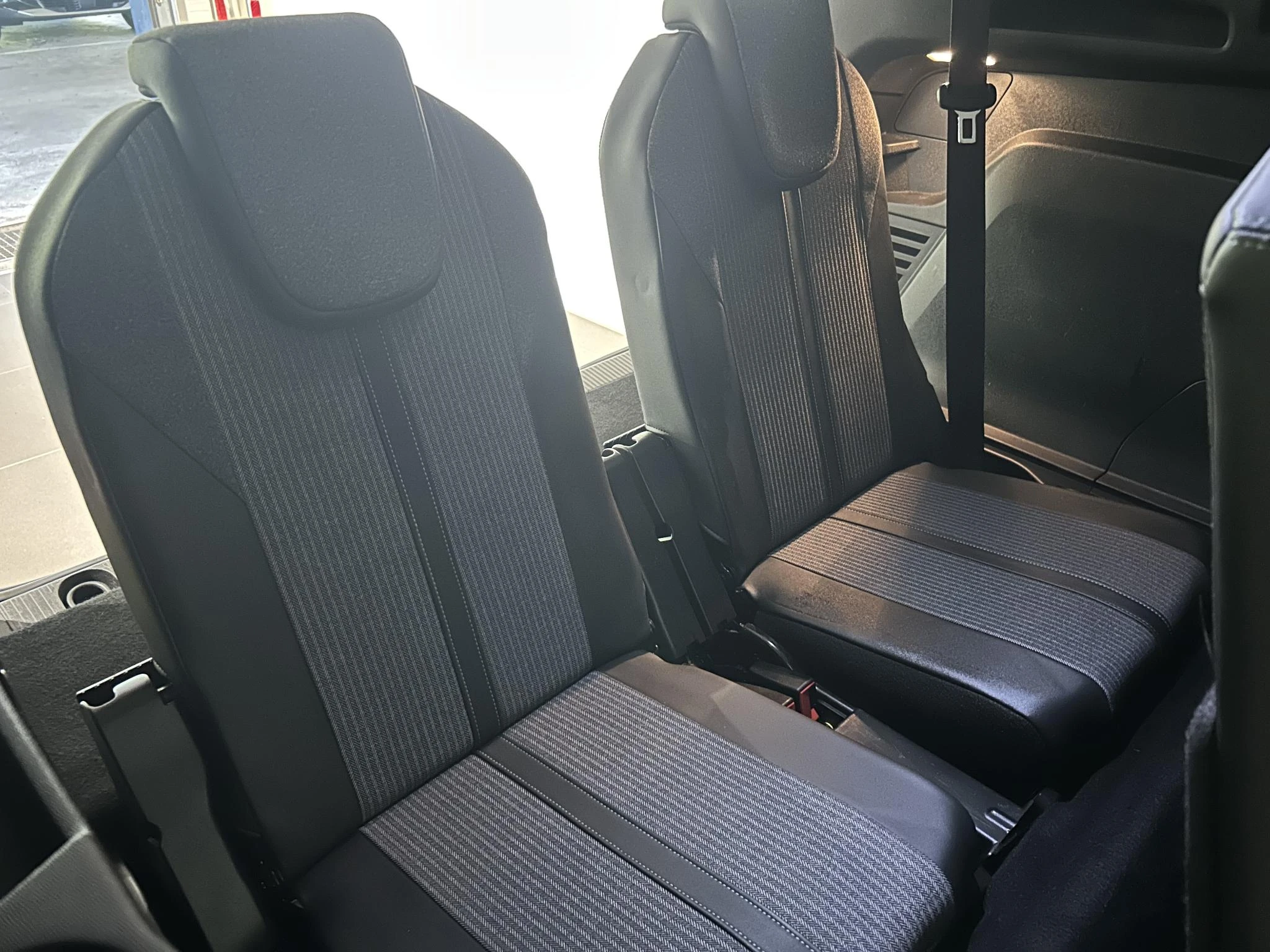 Peugeot-5008-image-24