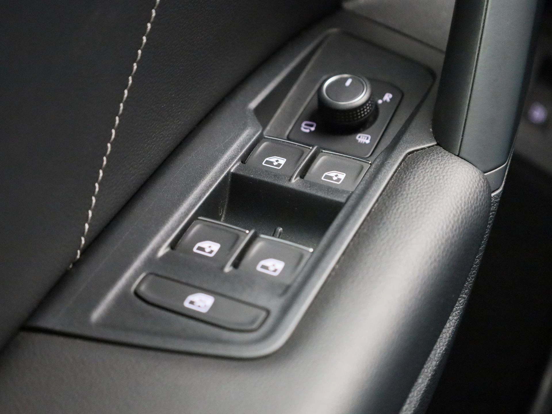 Volkswagen Tiguan 1.4 TSI eHybrid R-Line Business+ 245 PK|