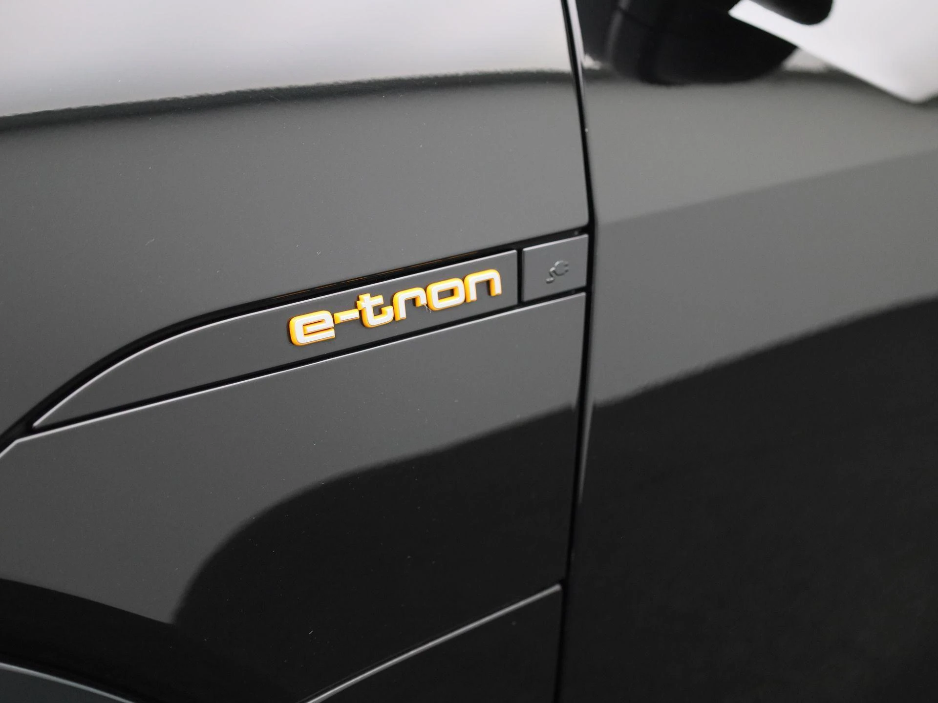 Audi-e-tron-image-15