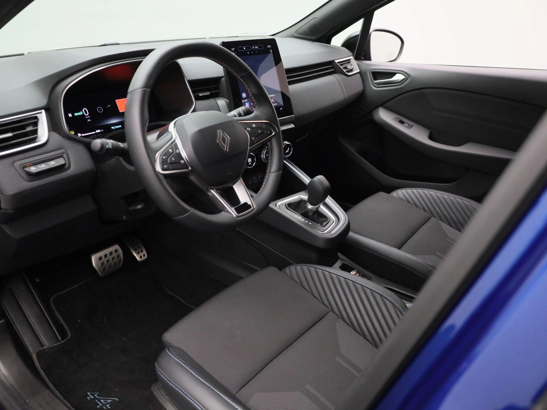 Renault-Clio-image-14