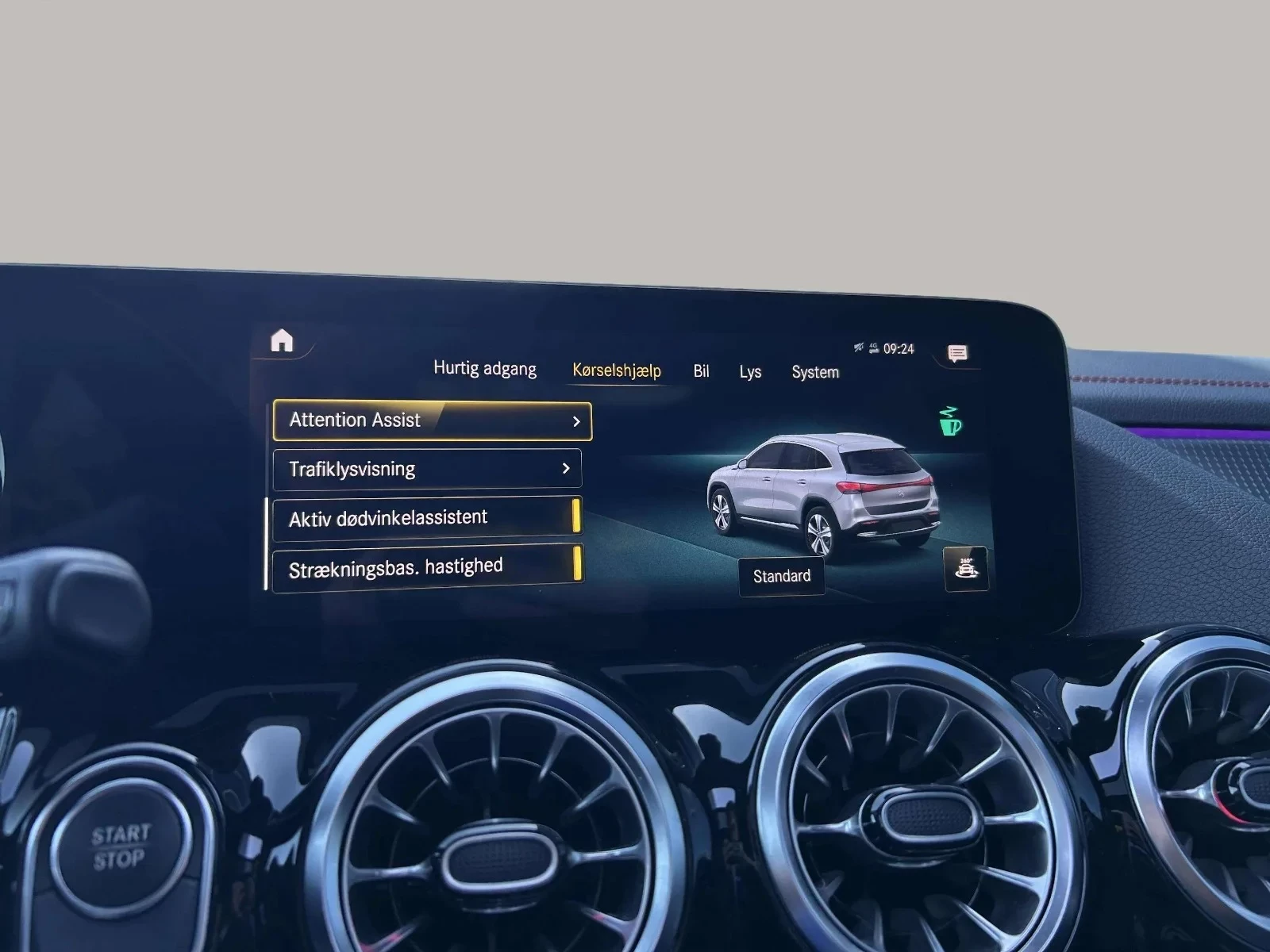 Mercedes-Benz-EQA-image-18