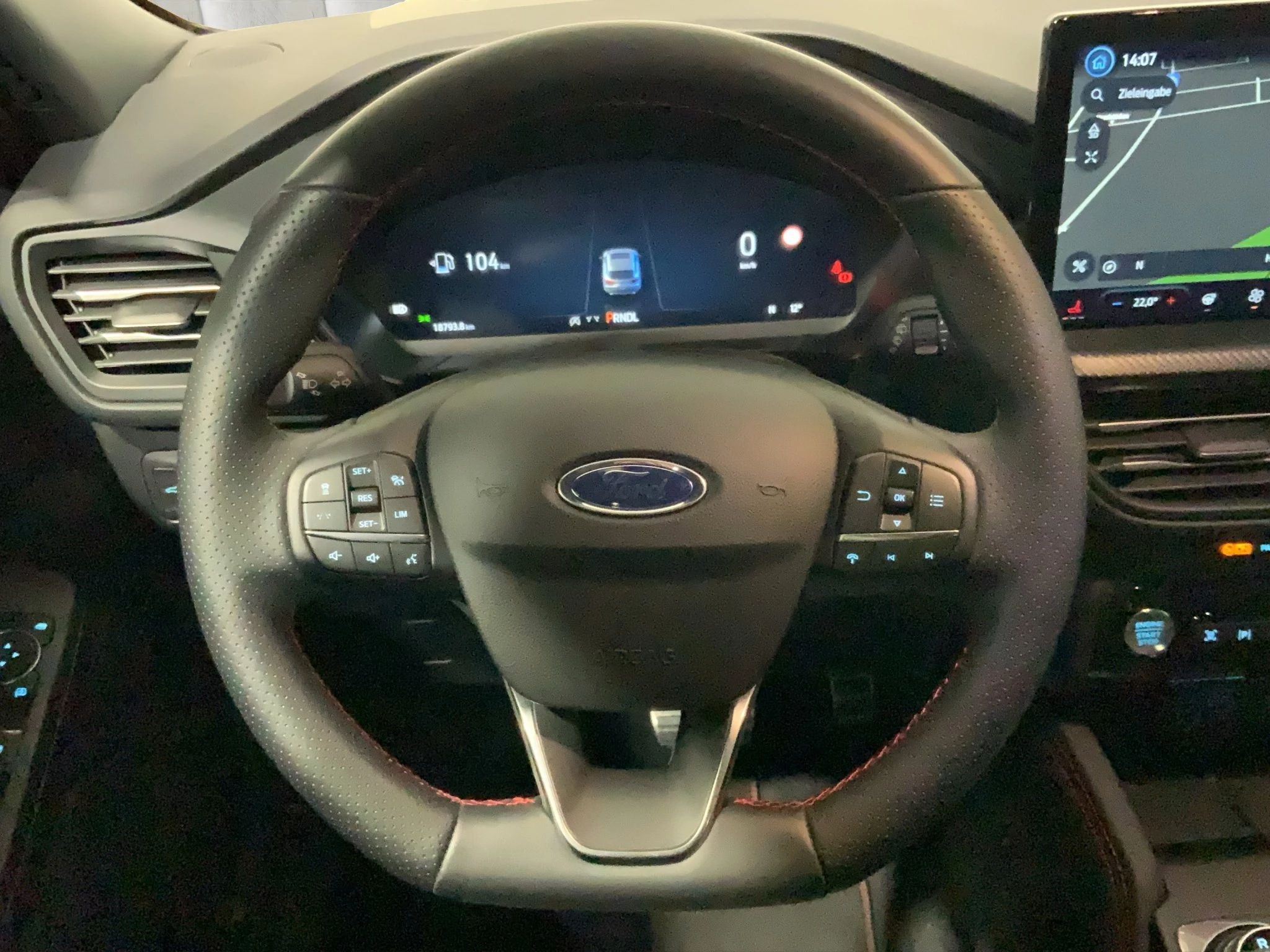 Ford Kuga ST-Line X Aut.*360GRAD*LED-MATRIX*NAVI*GRA*WINTER-PKT.