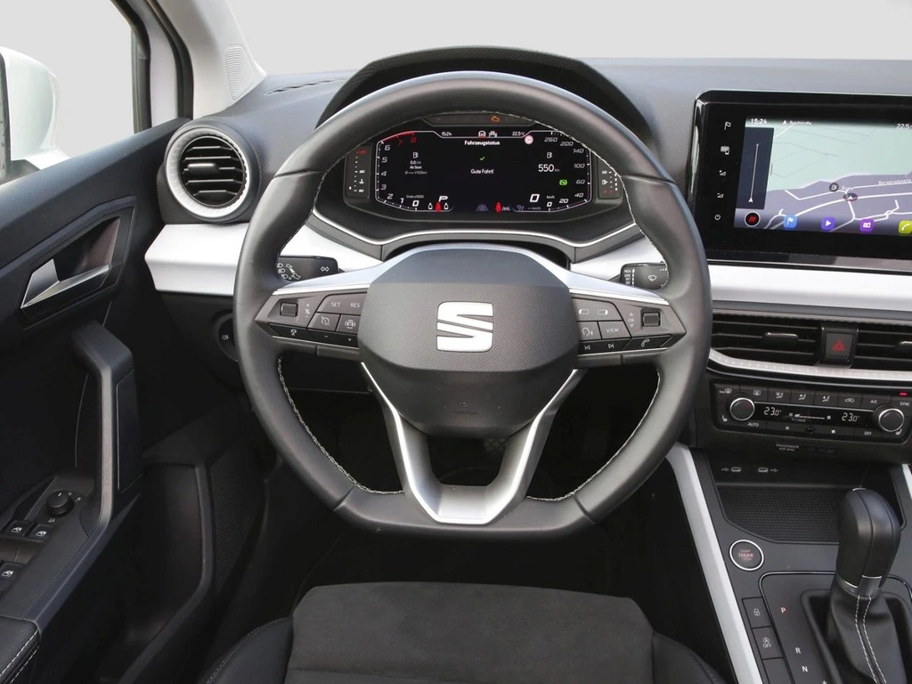 SEAT-Arona-image-13