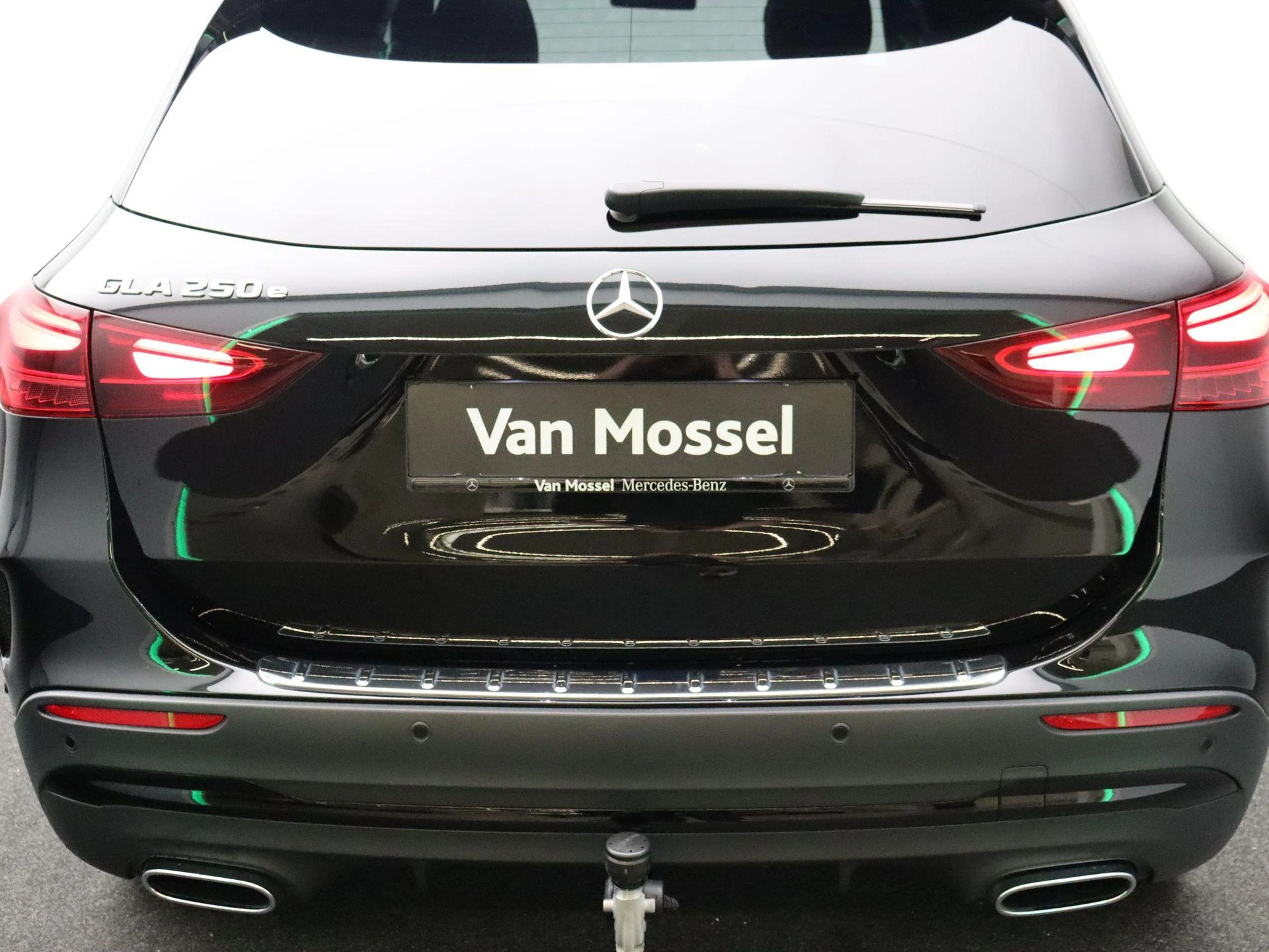Mercedes-Benz-GLA-image-29