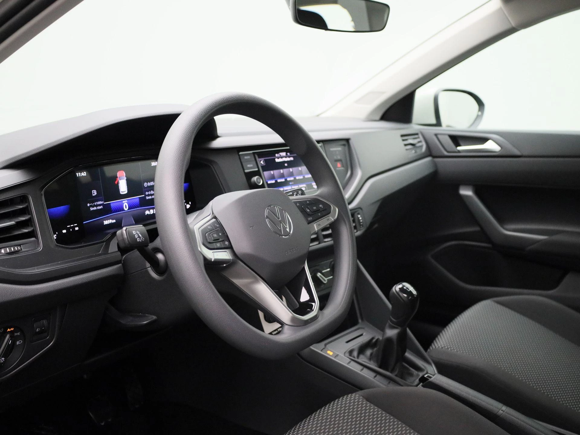 Volkswagen-Taigo-image-21