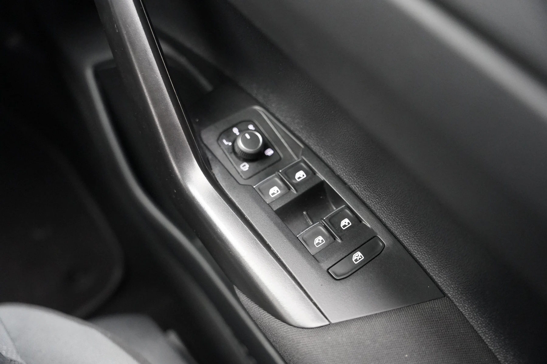 Volkswagen-Polo-image-22