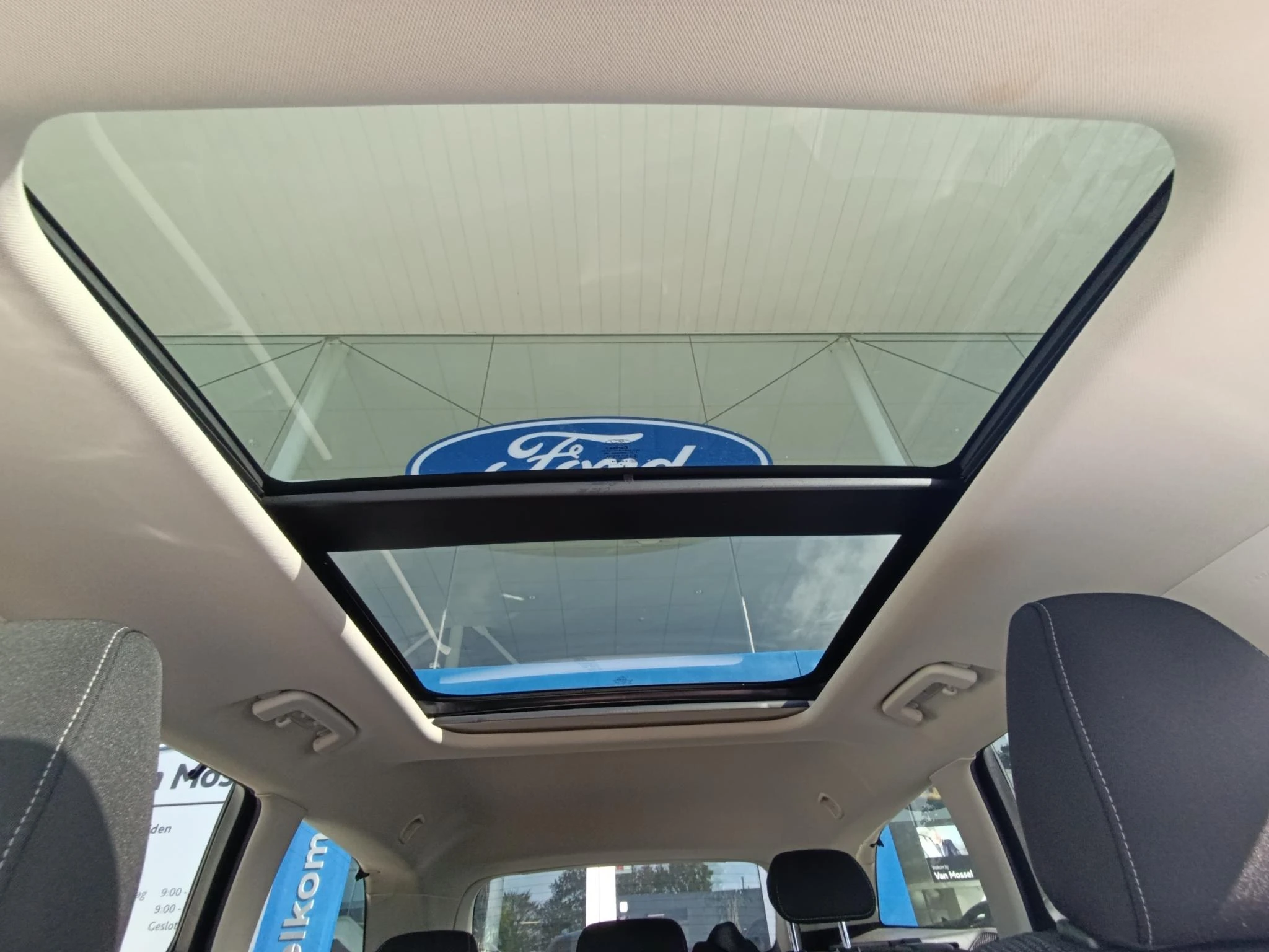 Ford-Mondeo-image-16