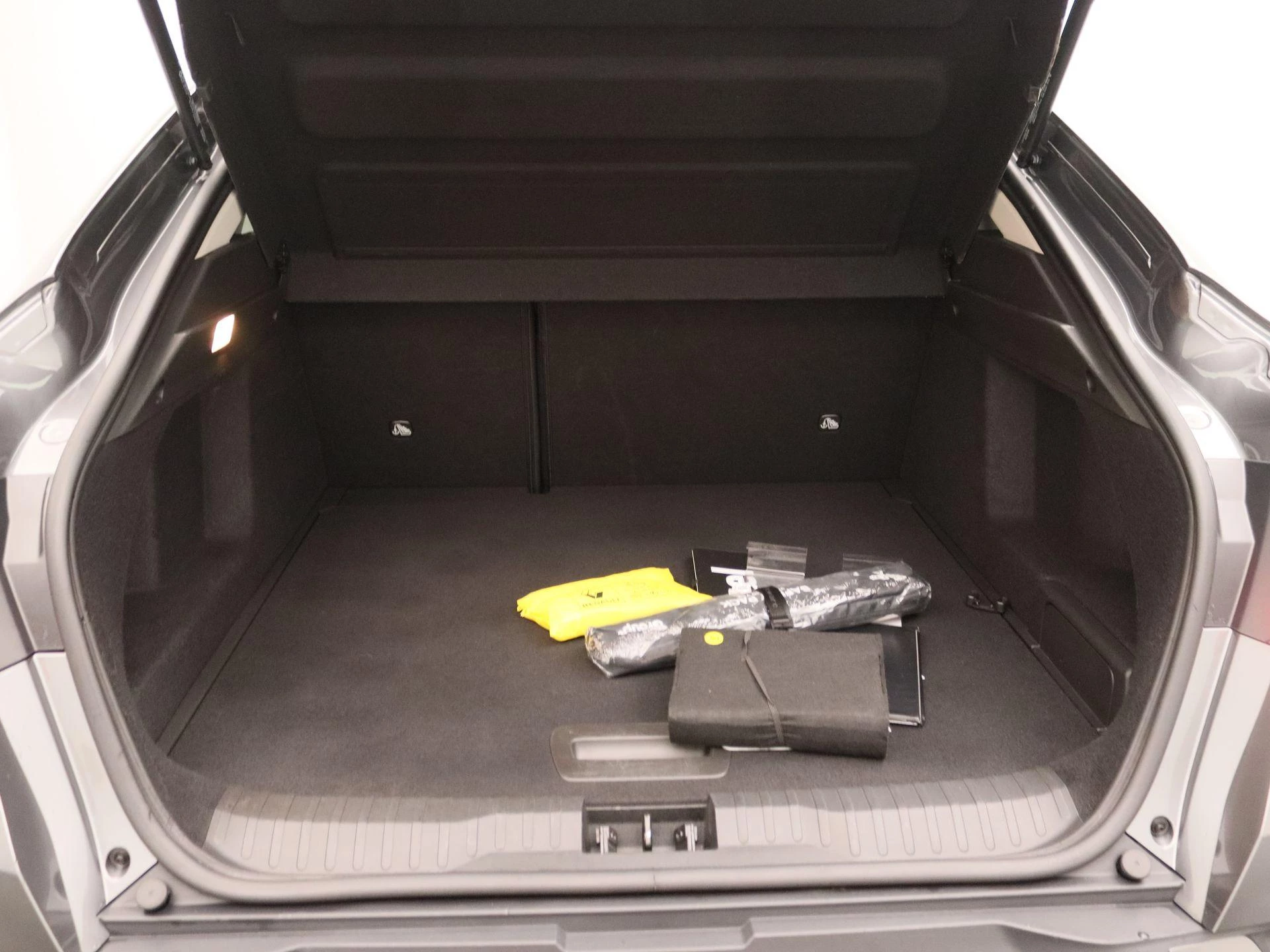 Renault-Arkana-image-12