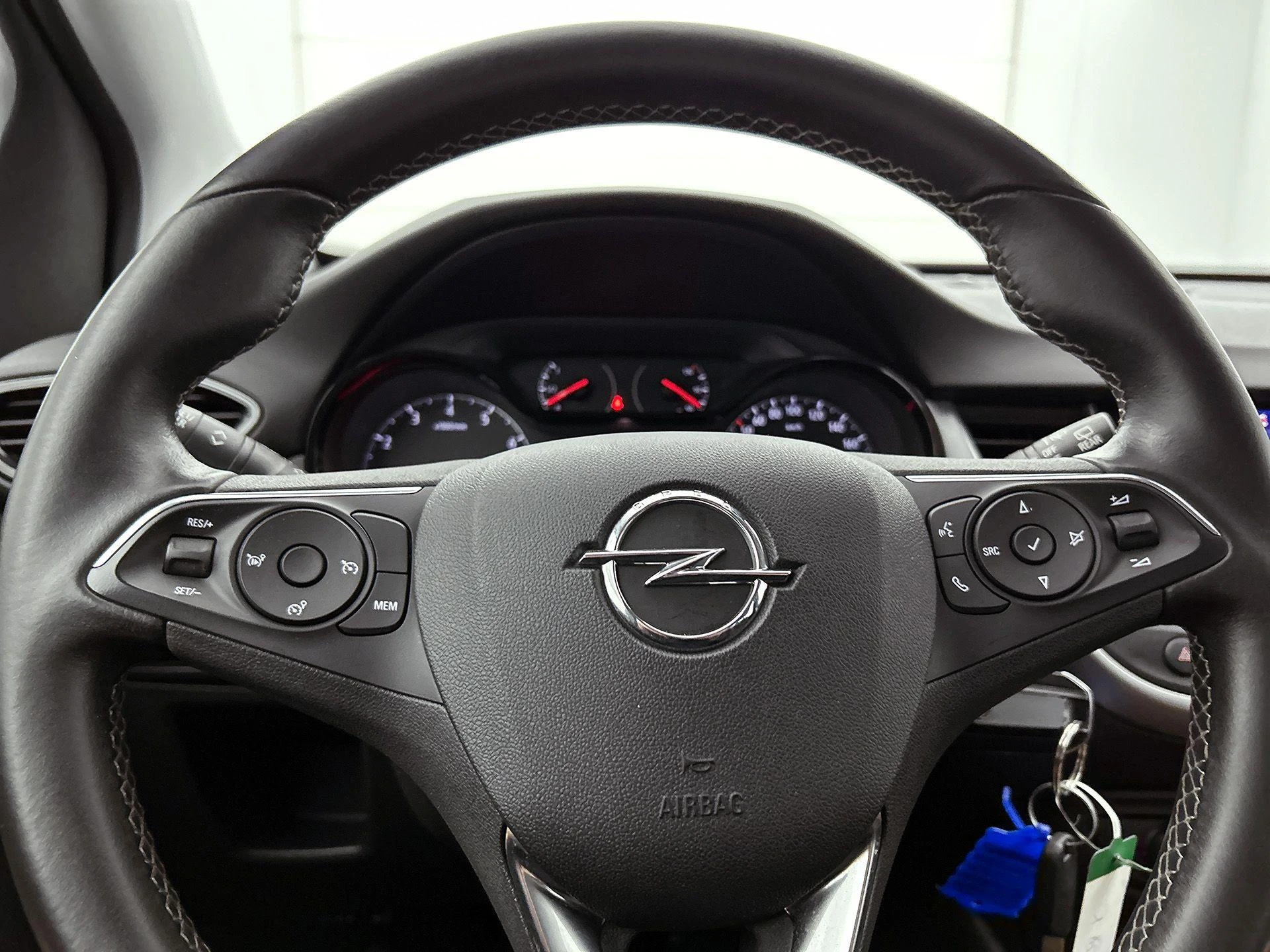 Opel-Crossland X-image-33