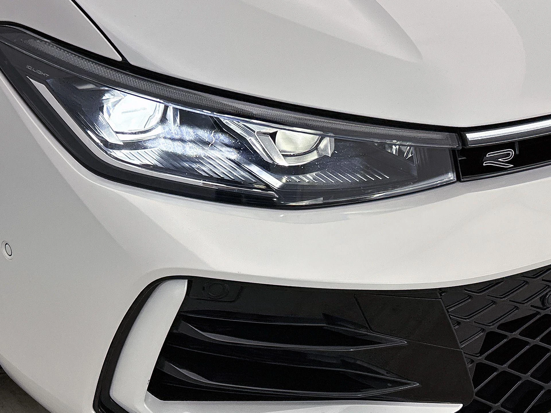 Volkswagen-Passat-image-31