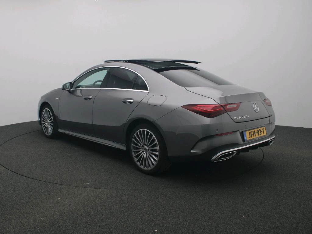 Mercedes-Benz-CLA-image-3