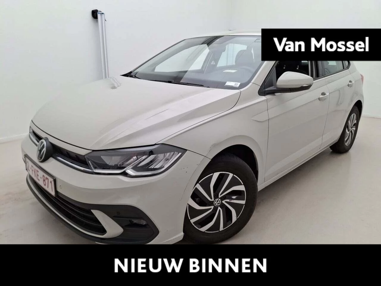 Volkswagen-Polo-image-0