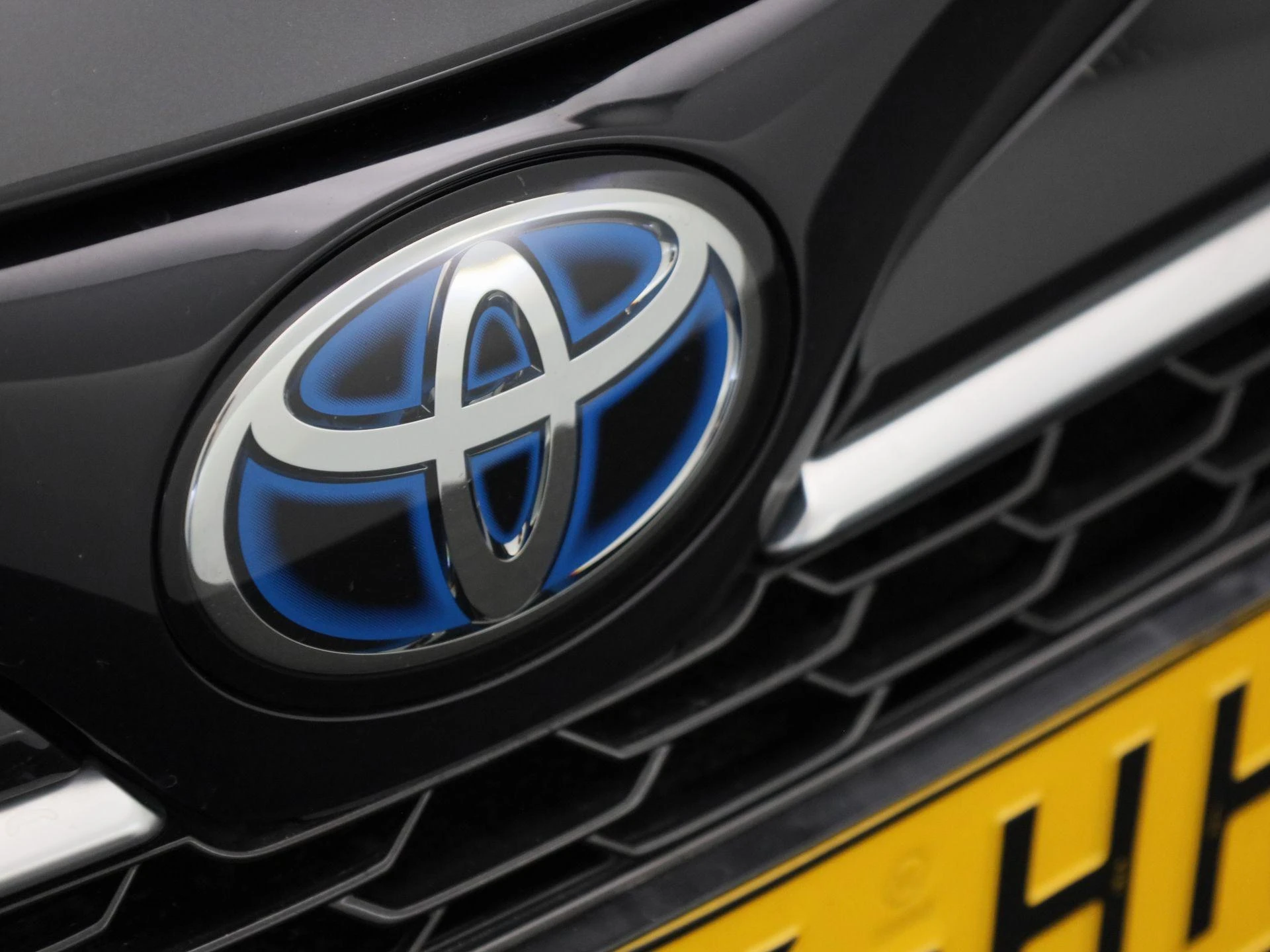 Toyota-Corolla Touring Sports-image-34