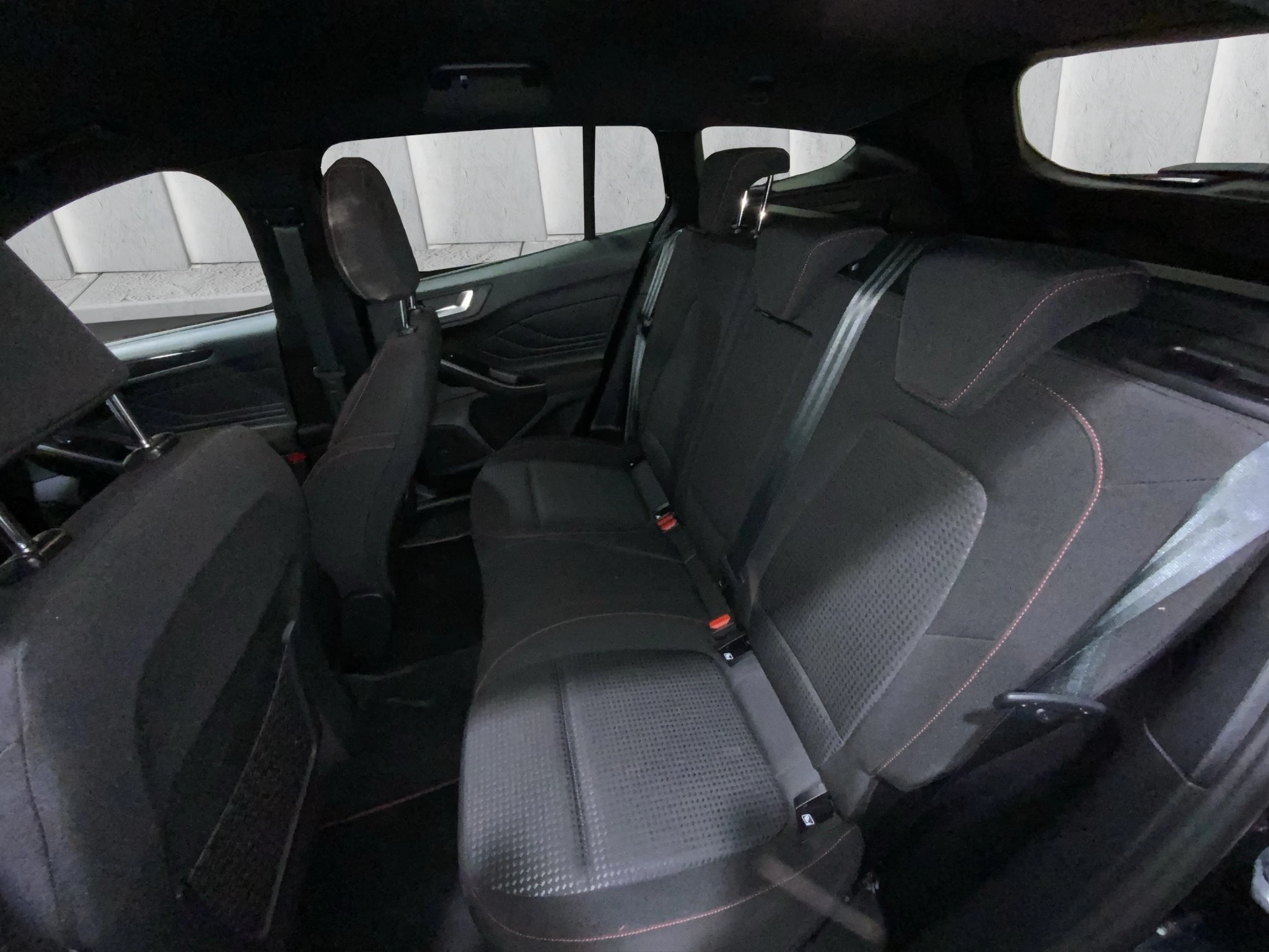 Ford Focus ST-Line X Turnier Aut.*AHK*ACC*HUD*KAM*NAVI*WINTER-PKT.
