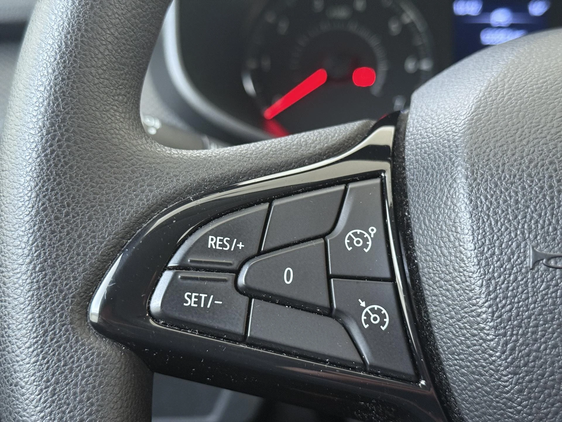 Dacia-Sandero Stepway-image-11
