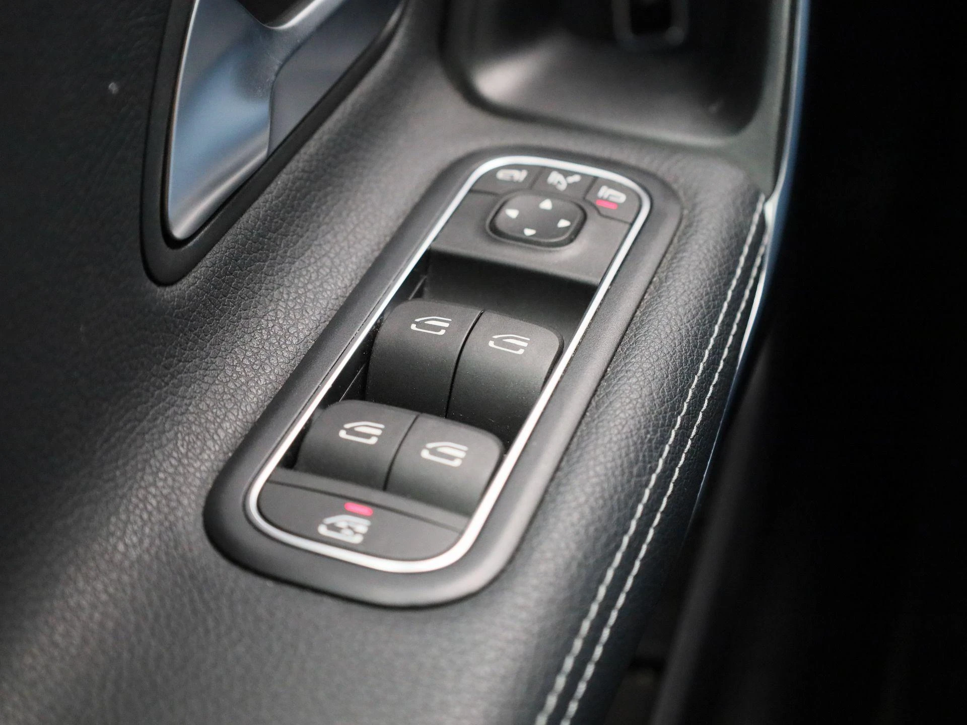 Mercedes-Benz-Classe A-image-34