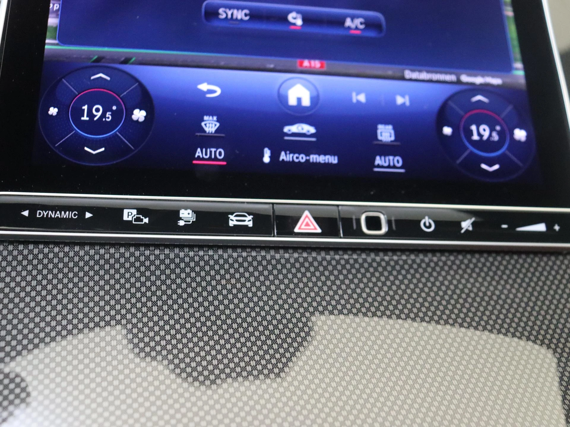 Mercedes-Benz-GLC-image-19