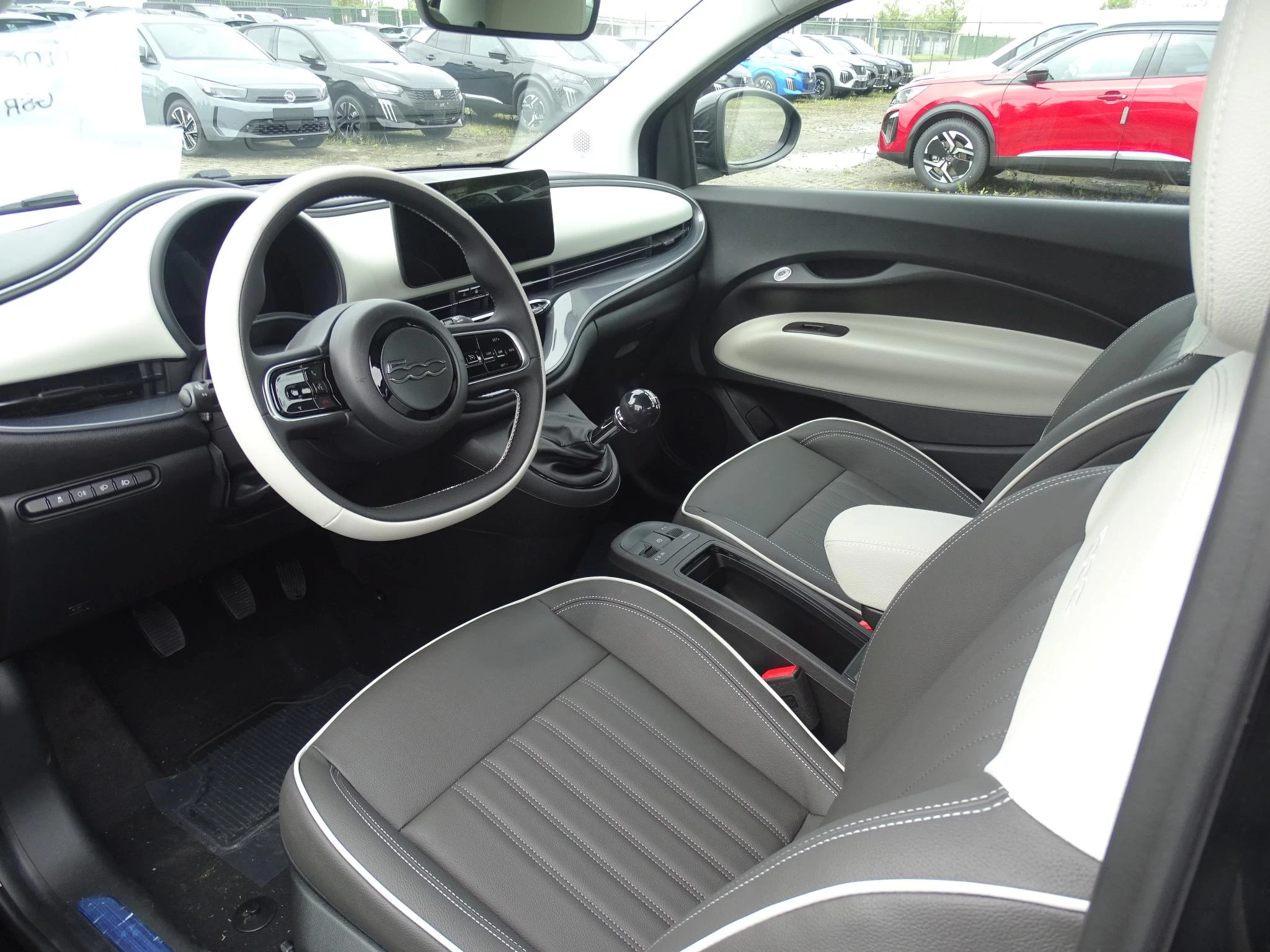 Fiat-500C-image-10
