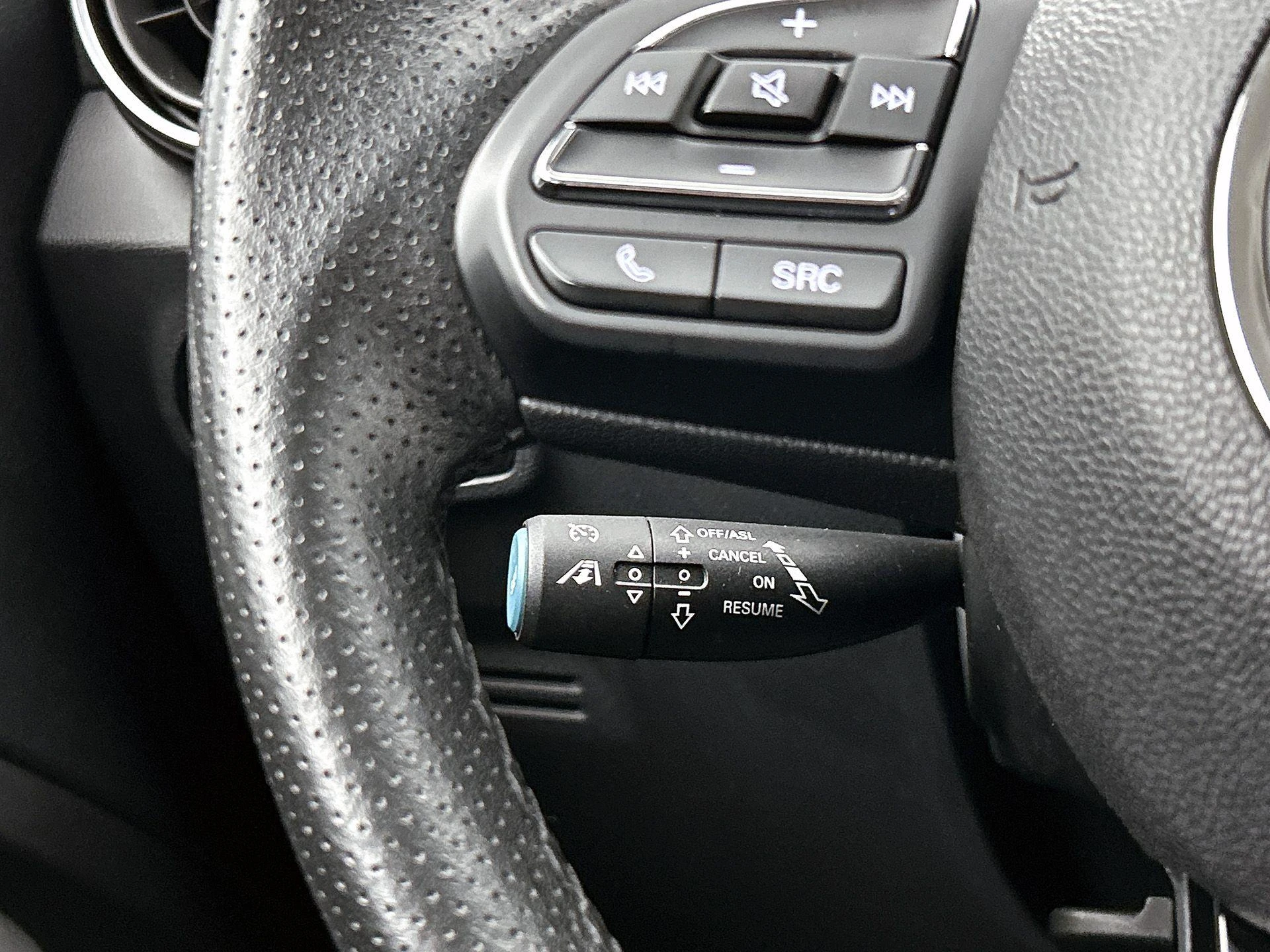 MG-ZS EV-image-5
