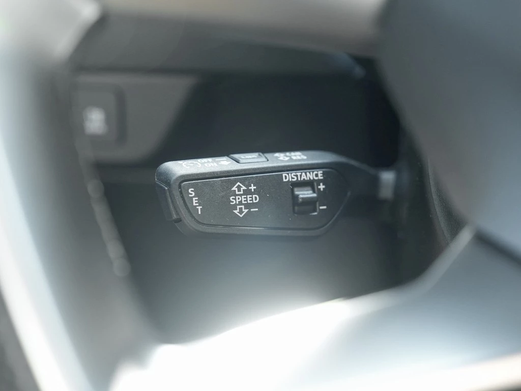 Audi Q4 Sportback e-tron 35 advanced S line Navi LED