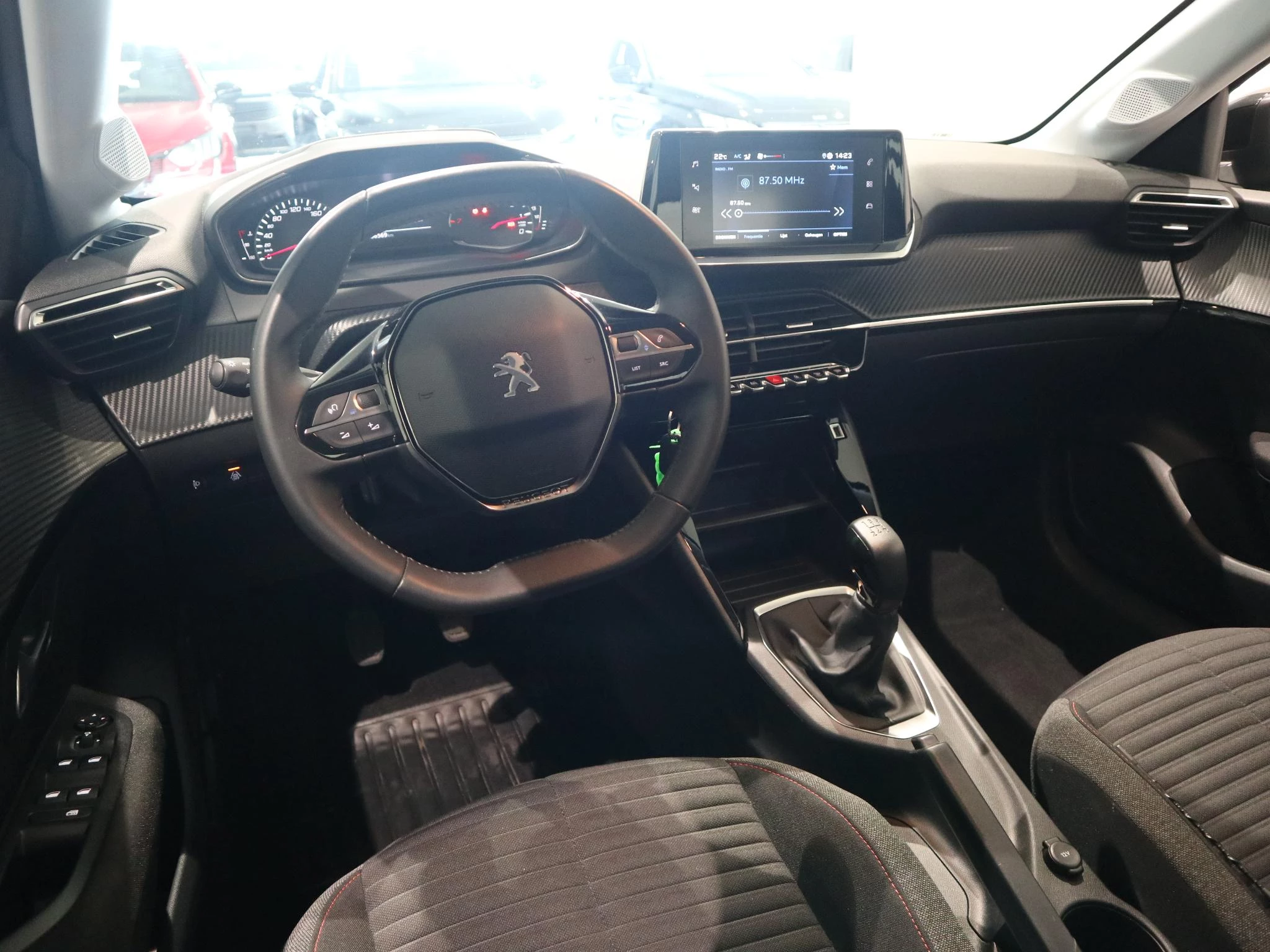 Peugeot-208-image-10
